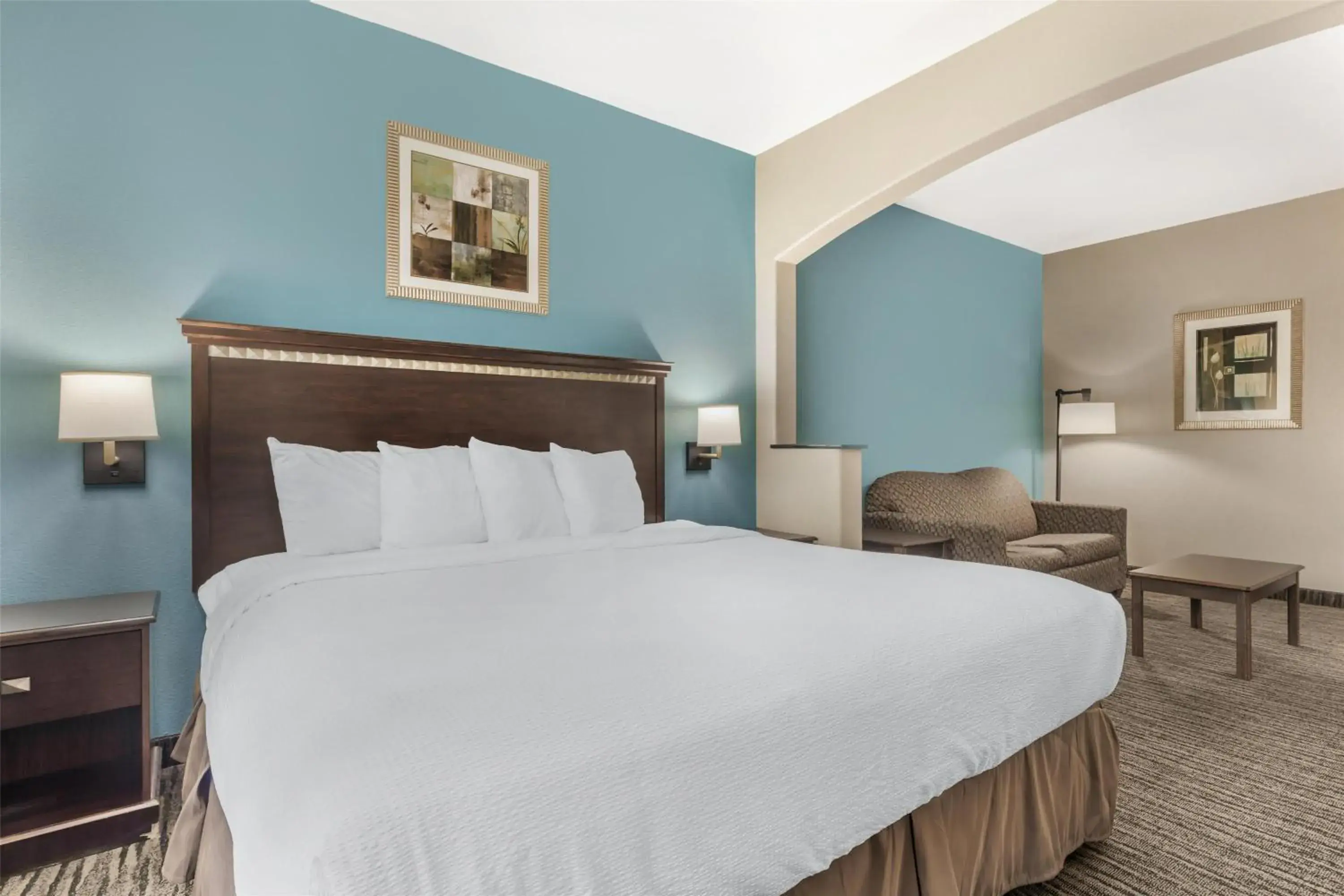 Photo of the whole room, Bed in Best Western Mineola Inn Photo of the whole room, Bed in Best Western Mineola Inn