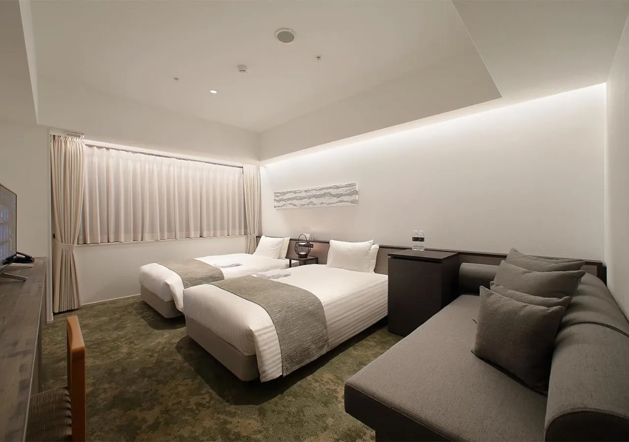 Photo of the whole room, Bed in ORIENTAL HOTEL KYOTO ROKUJO