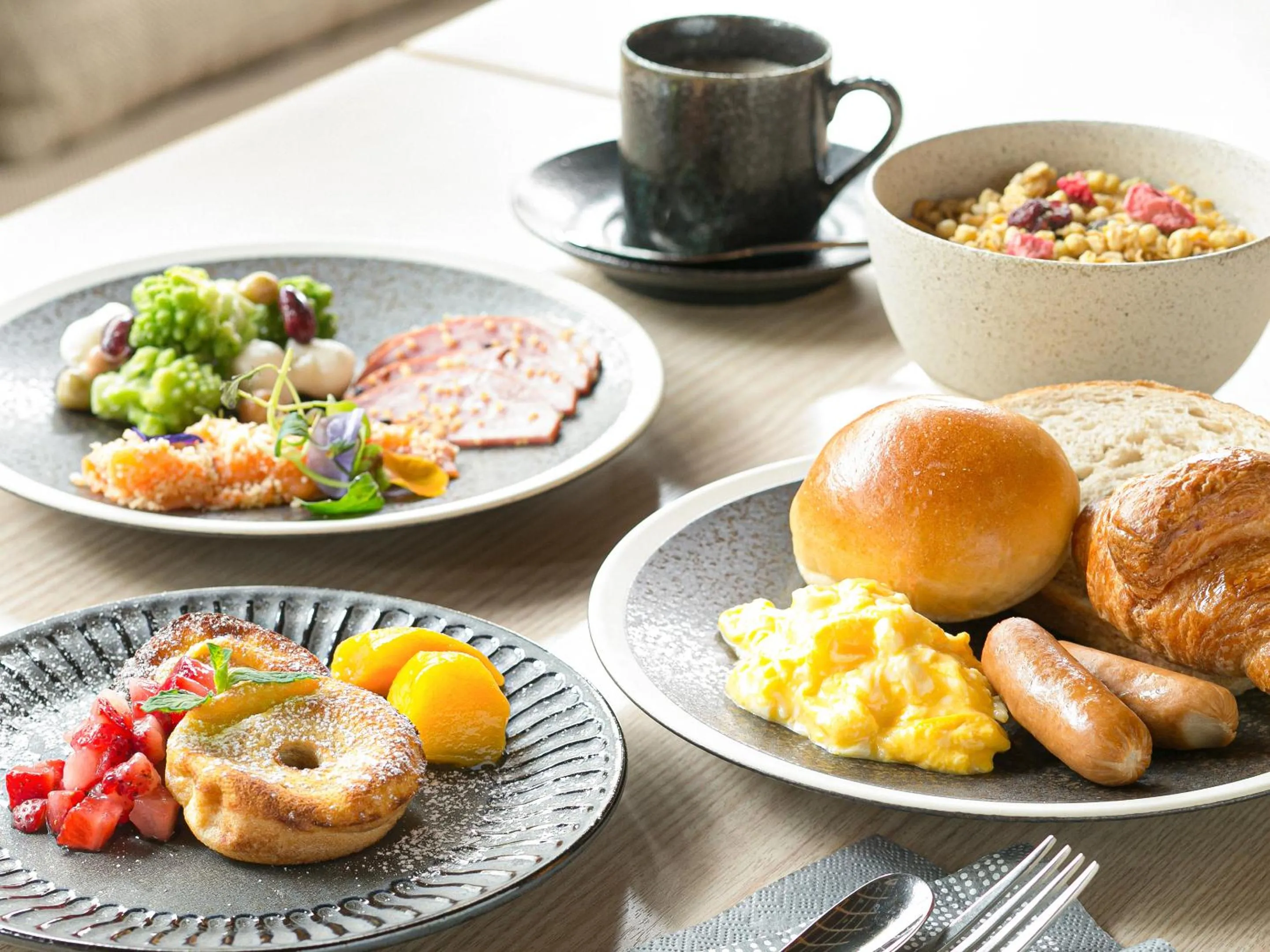 Breakfast in ORIENTAL HOTEL KYOTO ROKUJO