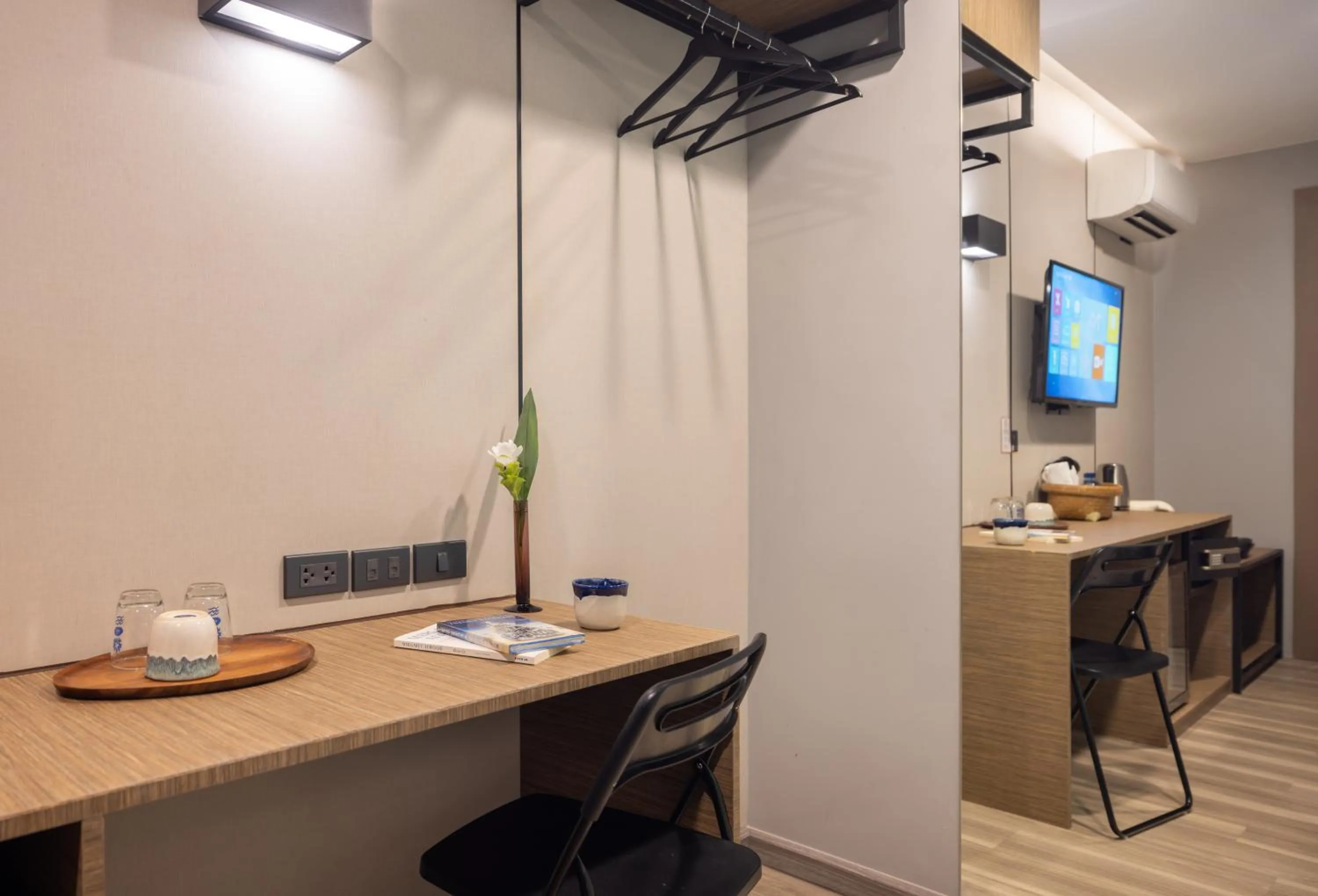 Seating area in SOVA Hotel Bangkok