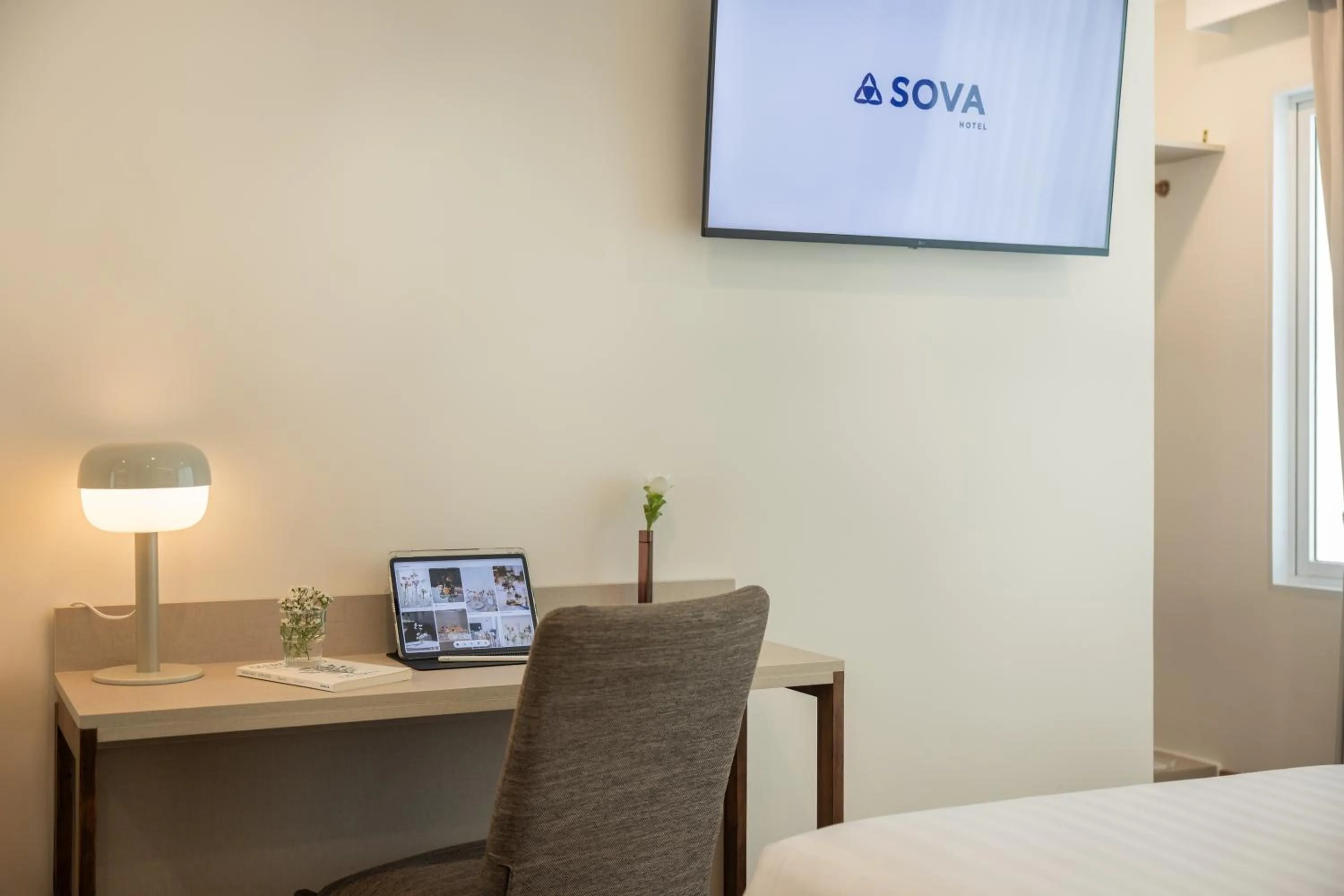 TV and multimedia in SOVA Hotel Bangkok