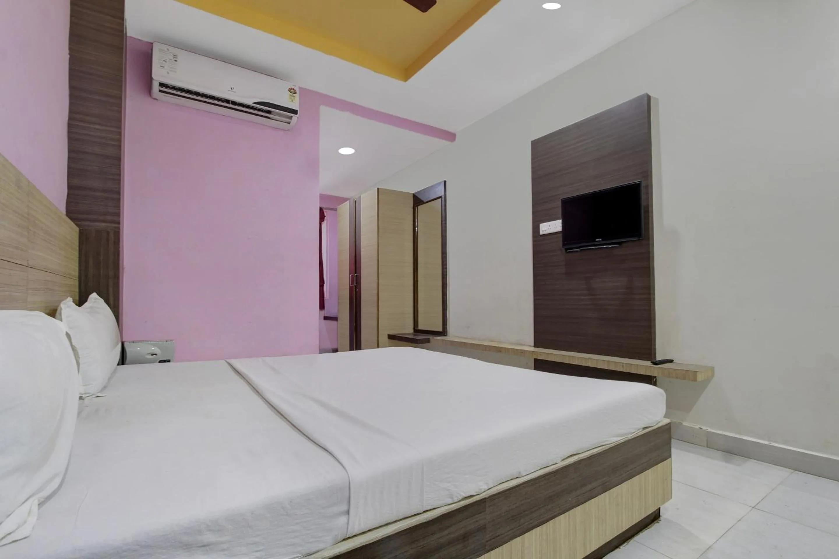 Hotel O Ss Park