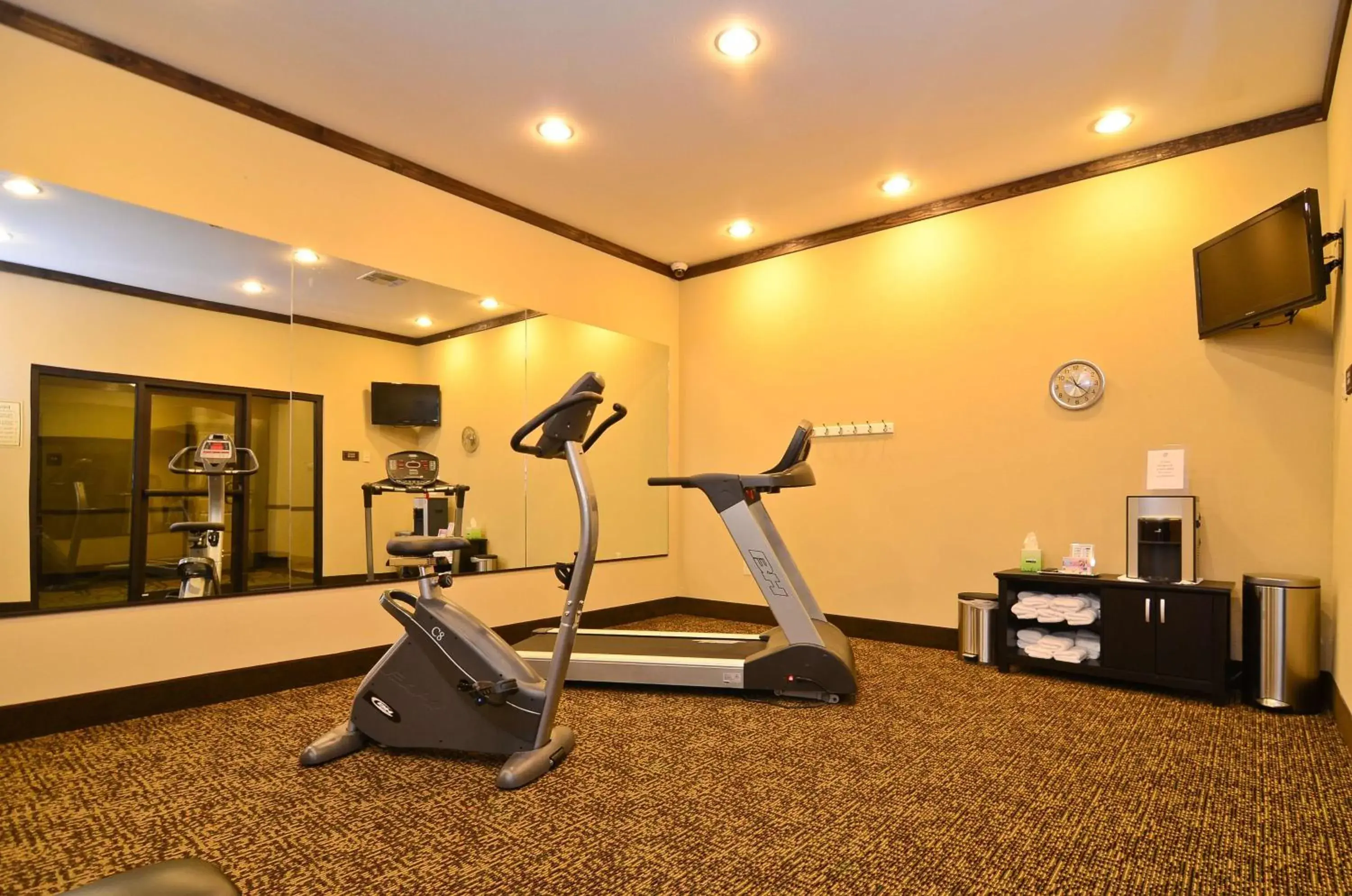 Fitness centre/facilities in Best Western Plus Emory at Lake Fork Inn & Suites Fitness centre/facilities in Best Western Plus Emory at Lake Fork Inn & Suites