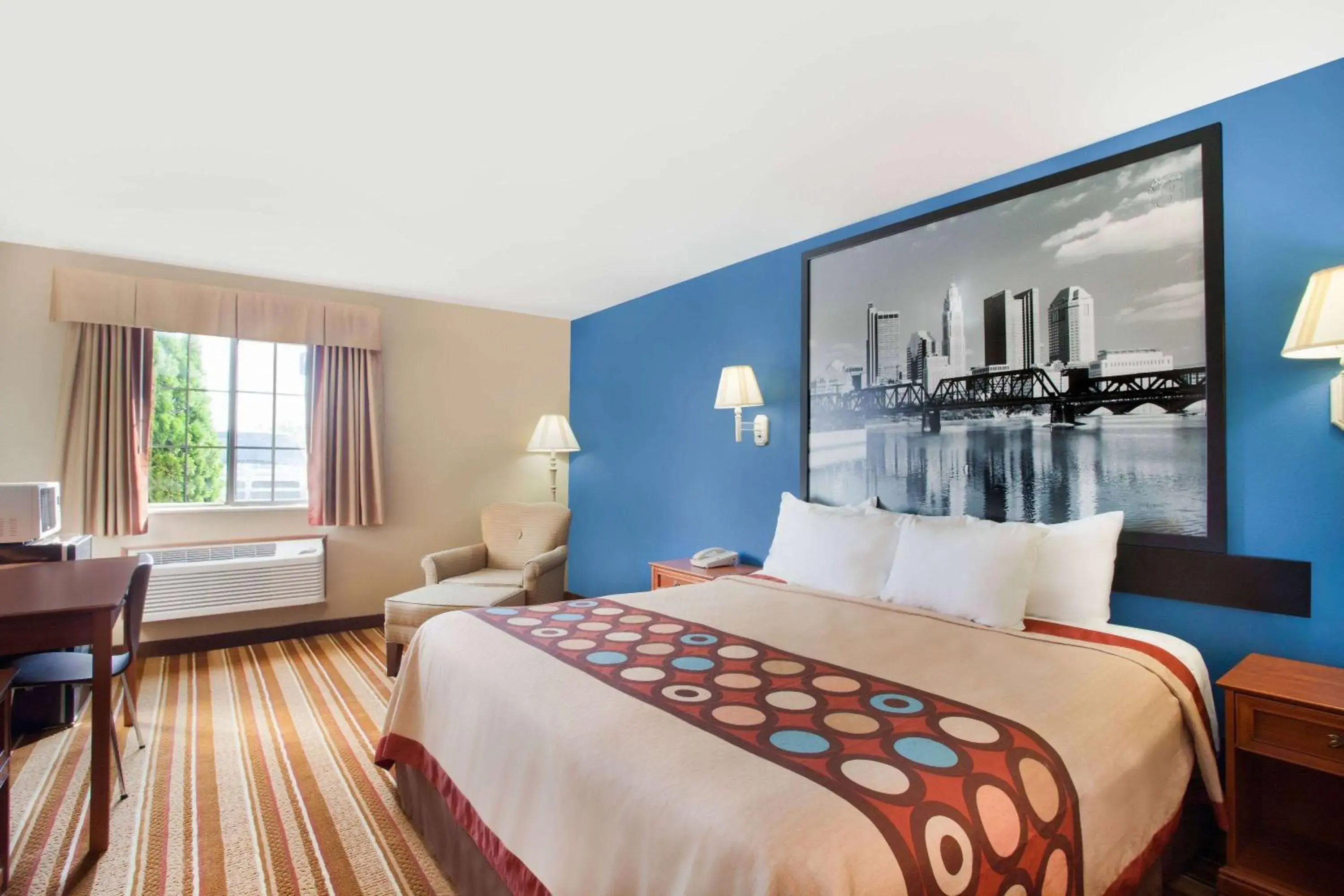 Photo of the whole room, Bed in Super 8 by Wyndham Defiance Photo of the whole room, Bed in Super 8 by Wyndham Defiance