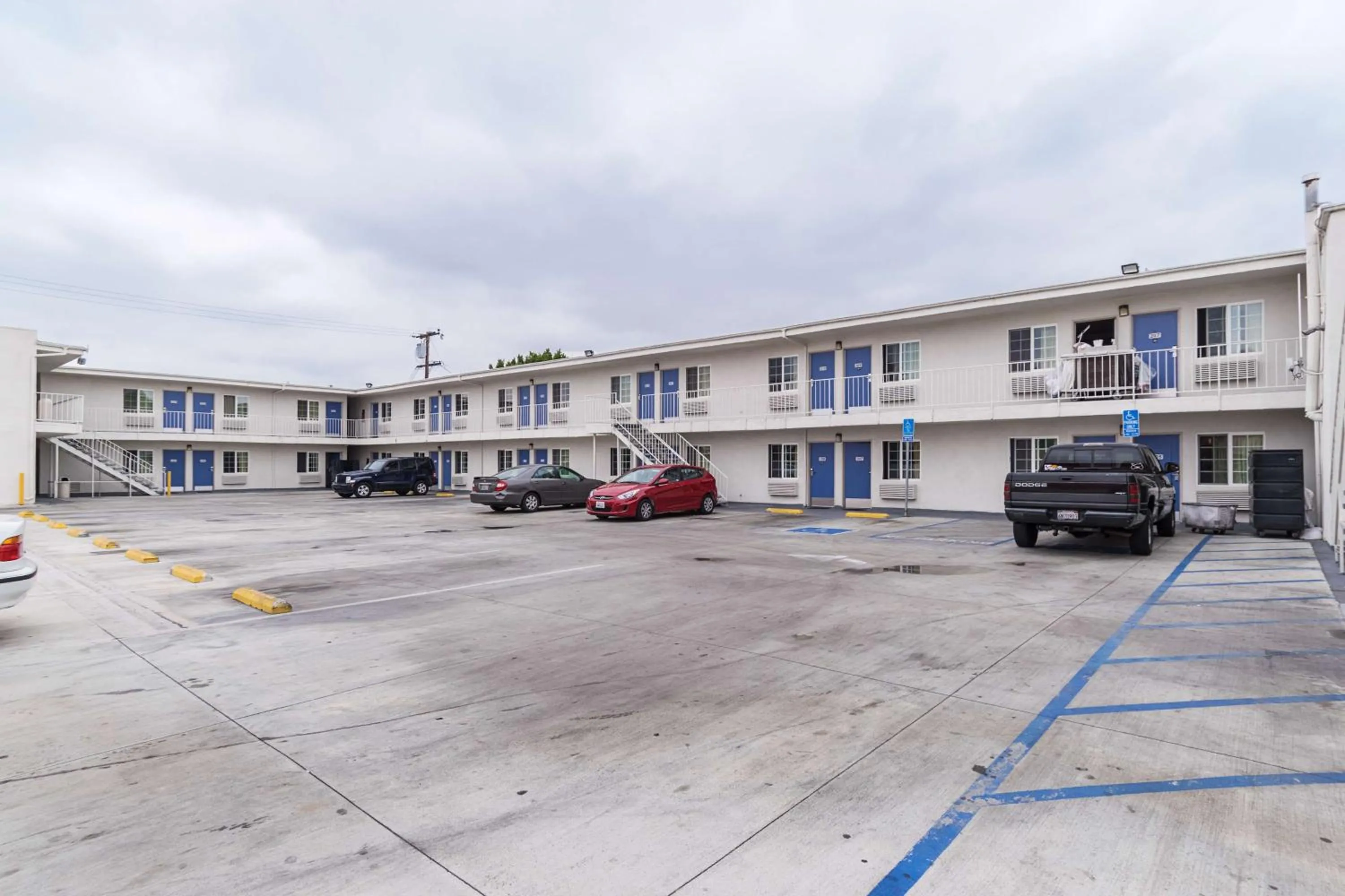 Property building in Motel 6-Long Beach, CA - International City