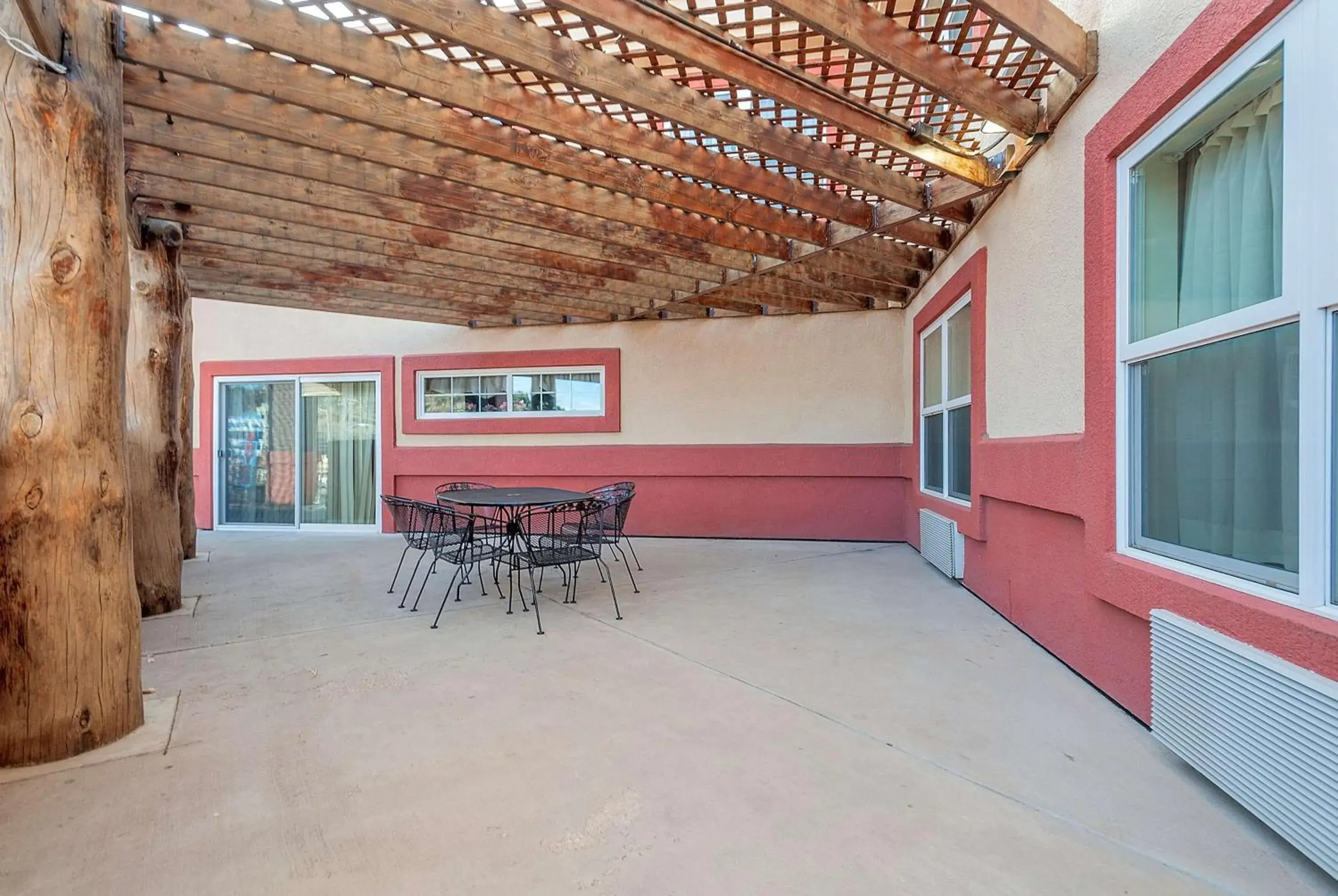 Restaurant/places to eat in Days Inn by Wyndham Manitou Springs Restaurant/places to eat in Days Inn by Wyndham Manitou Springs