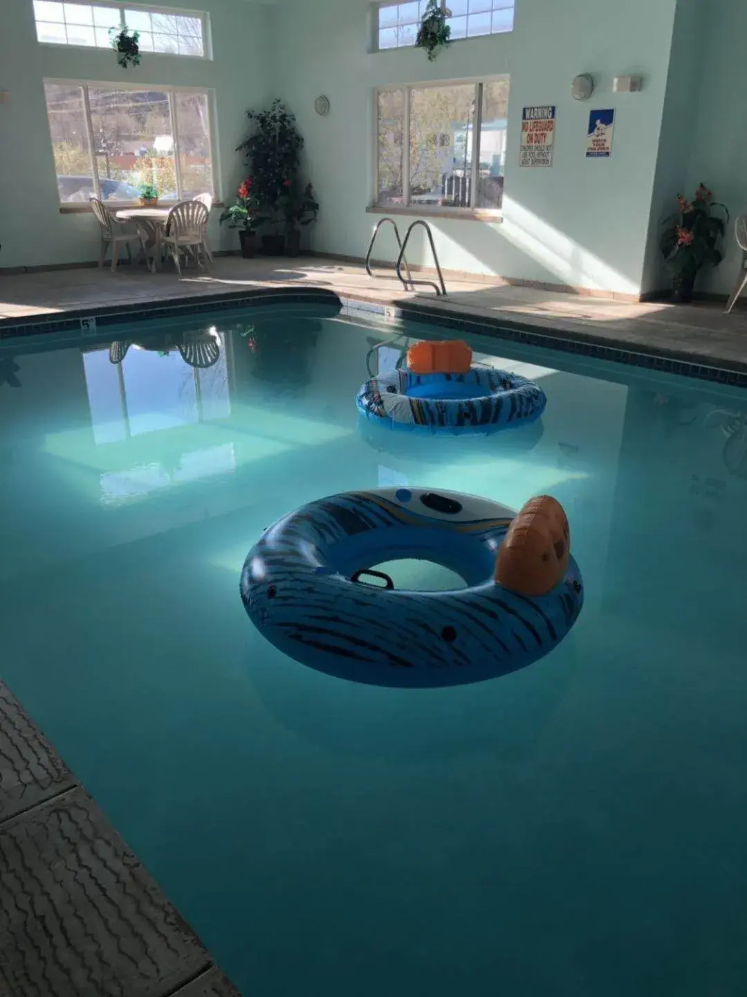 Swimming pool in Days Inn by Wyndham Manitou Springs Swimming pool in Days Inn by Wyndham Manitou Springs