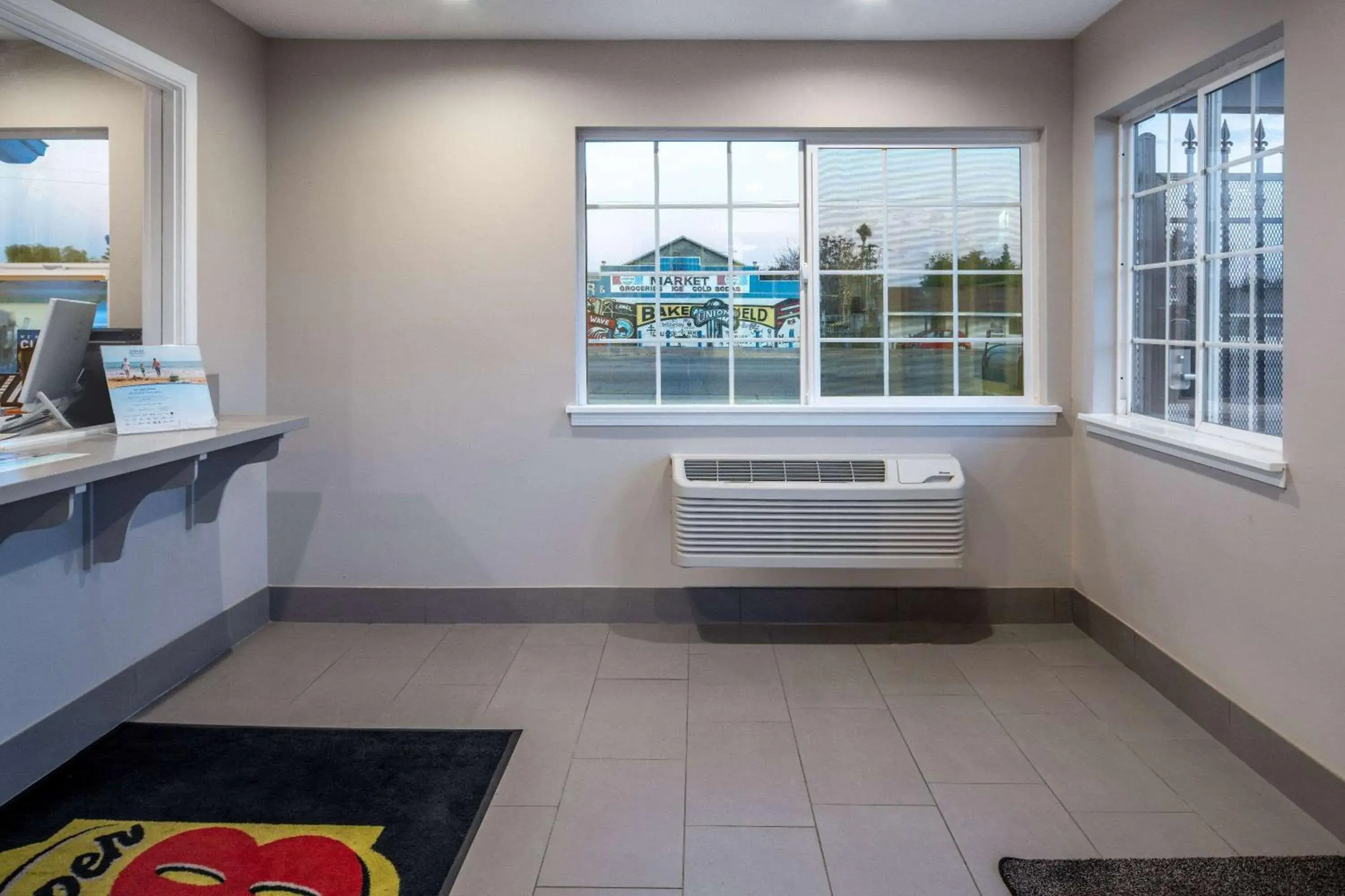 Lobby or reception in Super 8 by Wyndham Bakersfield CA Lobby or reception in Super 8 by Wyndham Bakersfield CA