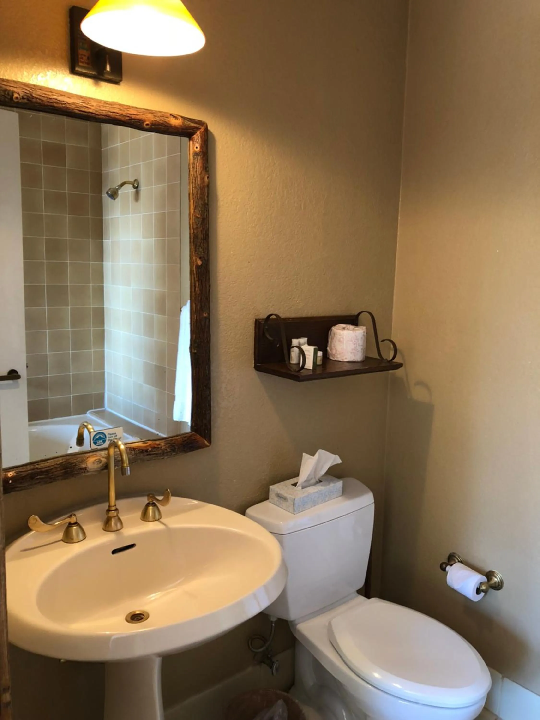 Queen Room with Patio and Fireplace in Mountain Home Inn
