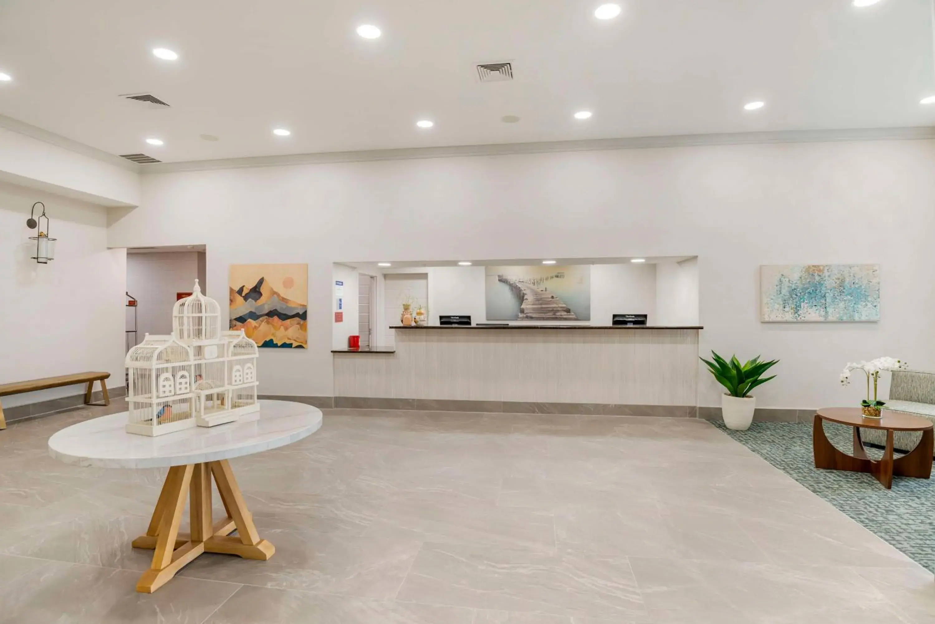 Lobby or reception in Best Western Plus Crossroads Inn & Suites Lobby or reception in Best Western Plus Crossroads Inn & Suites