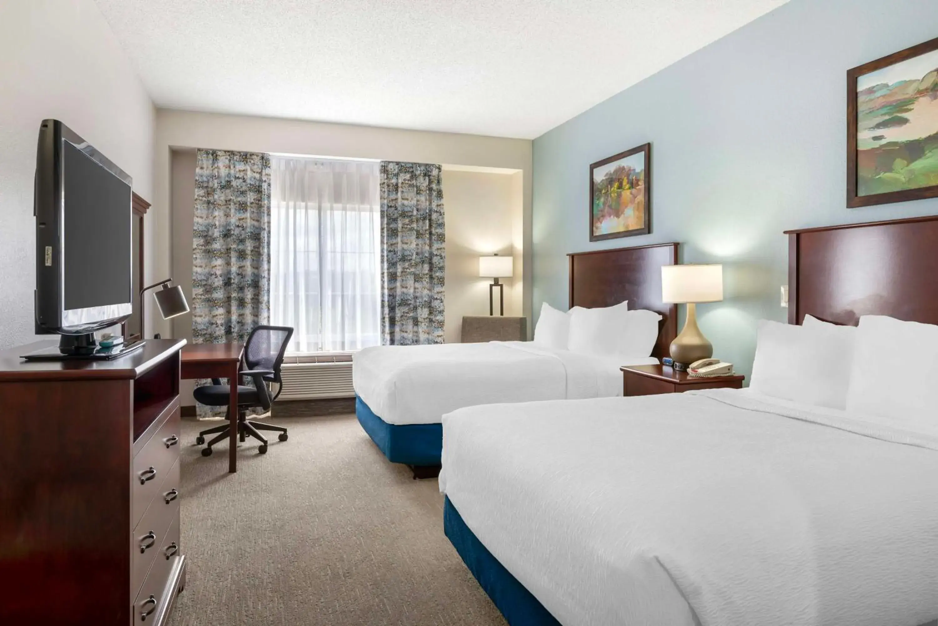 Queen Room with Two Queen Beds - Non-Smoking in Best Western Plus Crossroads Inn & Suites Queen Room with Two Queen Beds - Non-Smoking in Best Western Plus Crossroads Inn & Suites