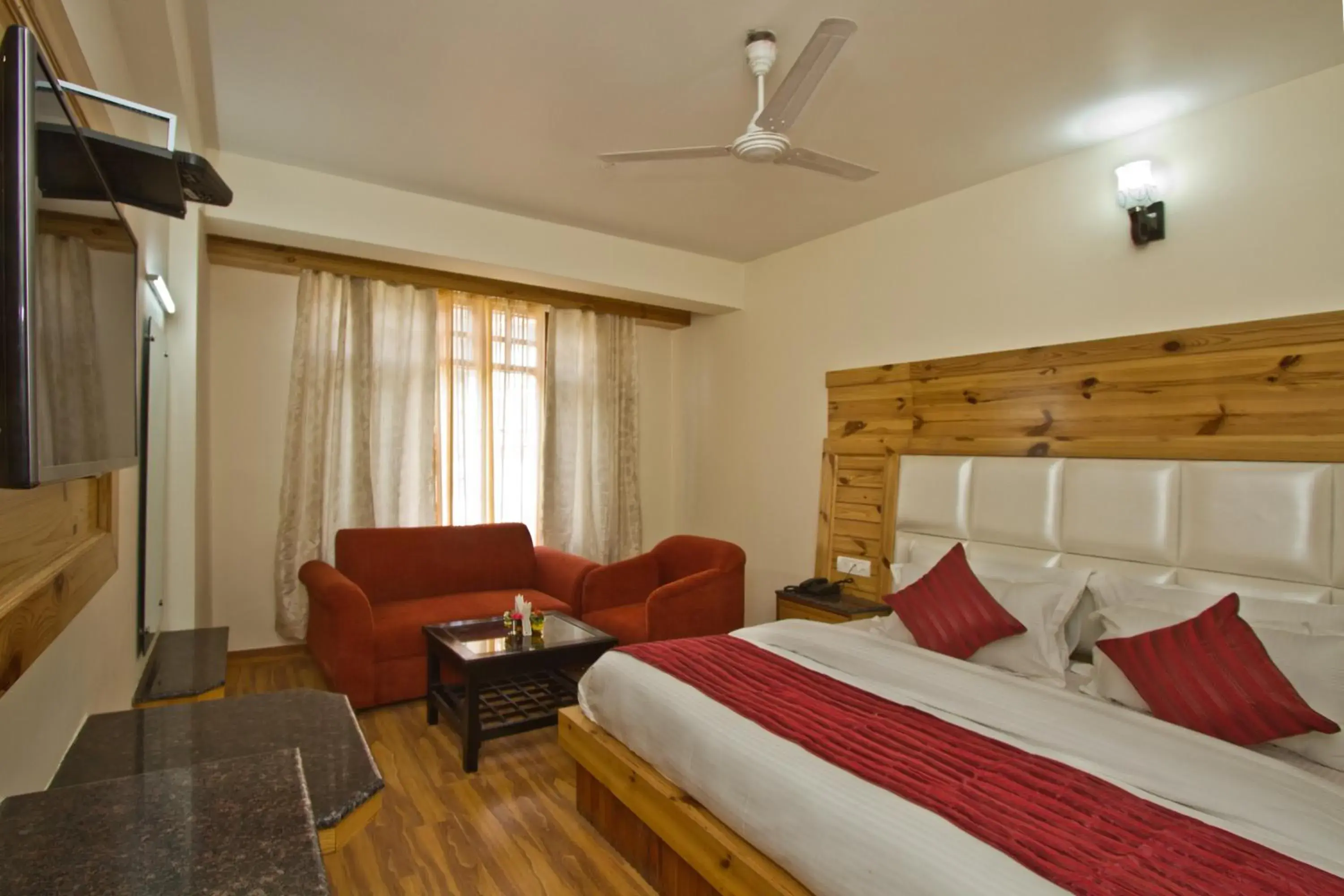 Superior Double Room in Hotel Hayer Regency Superior Double Room in Hotel Hayer Regency