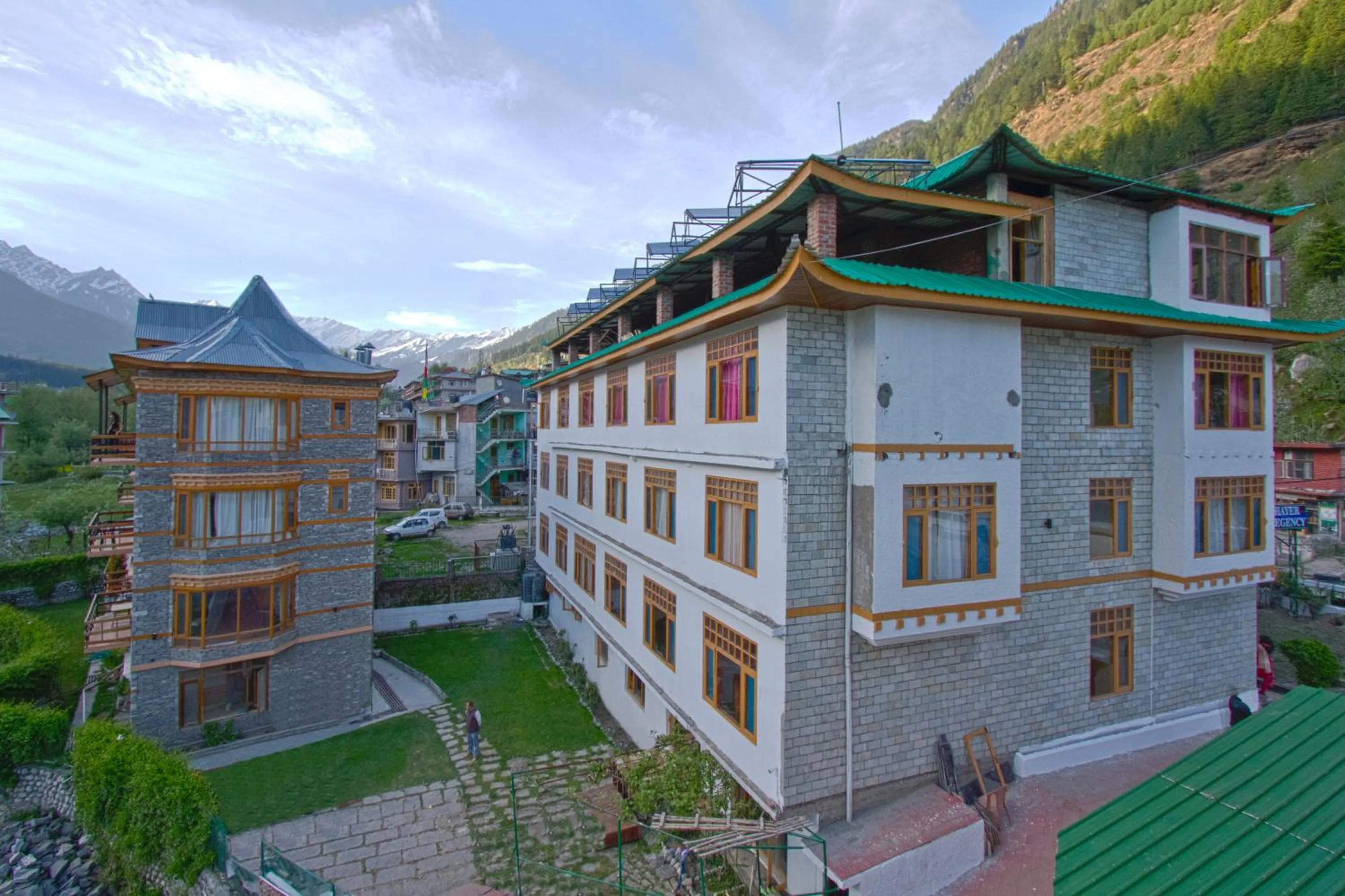 Property building in Hotel Hayer Regency