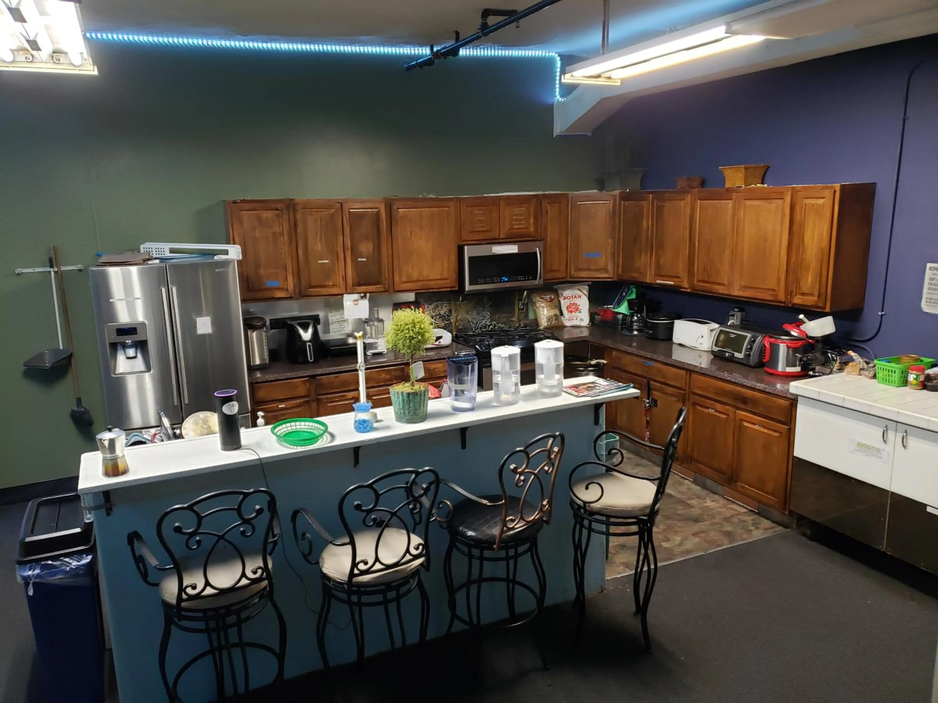 Kitchen or kitchenette in Artist Housing - Downtown