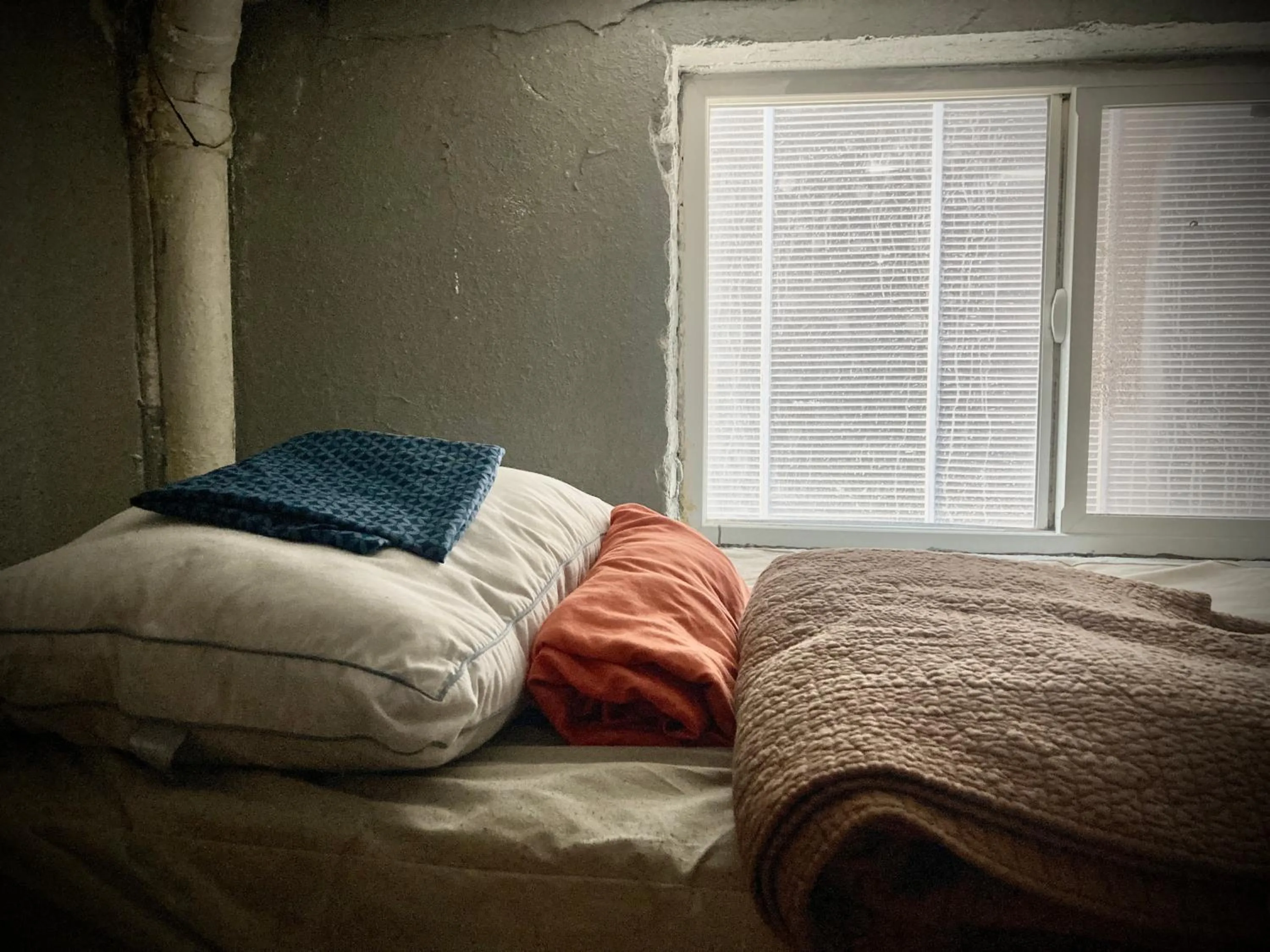 Bed in Artist Housing - Downtown