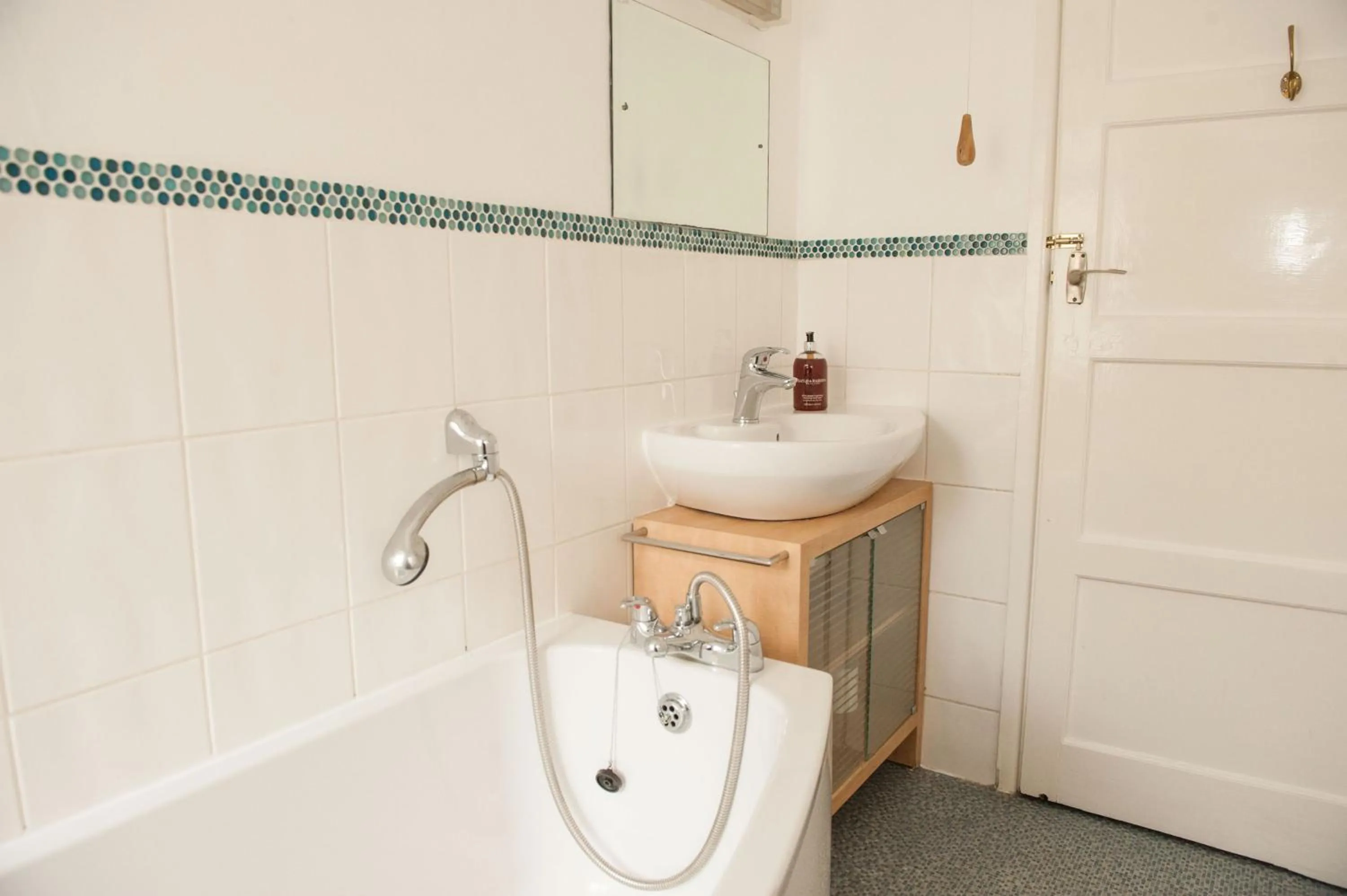 Property building in Teal House