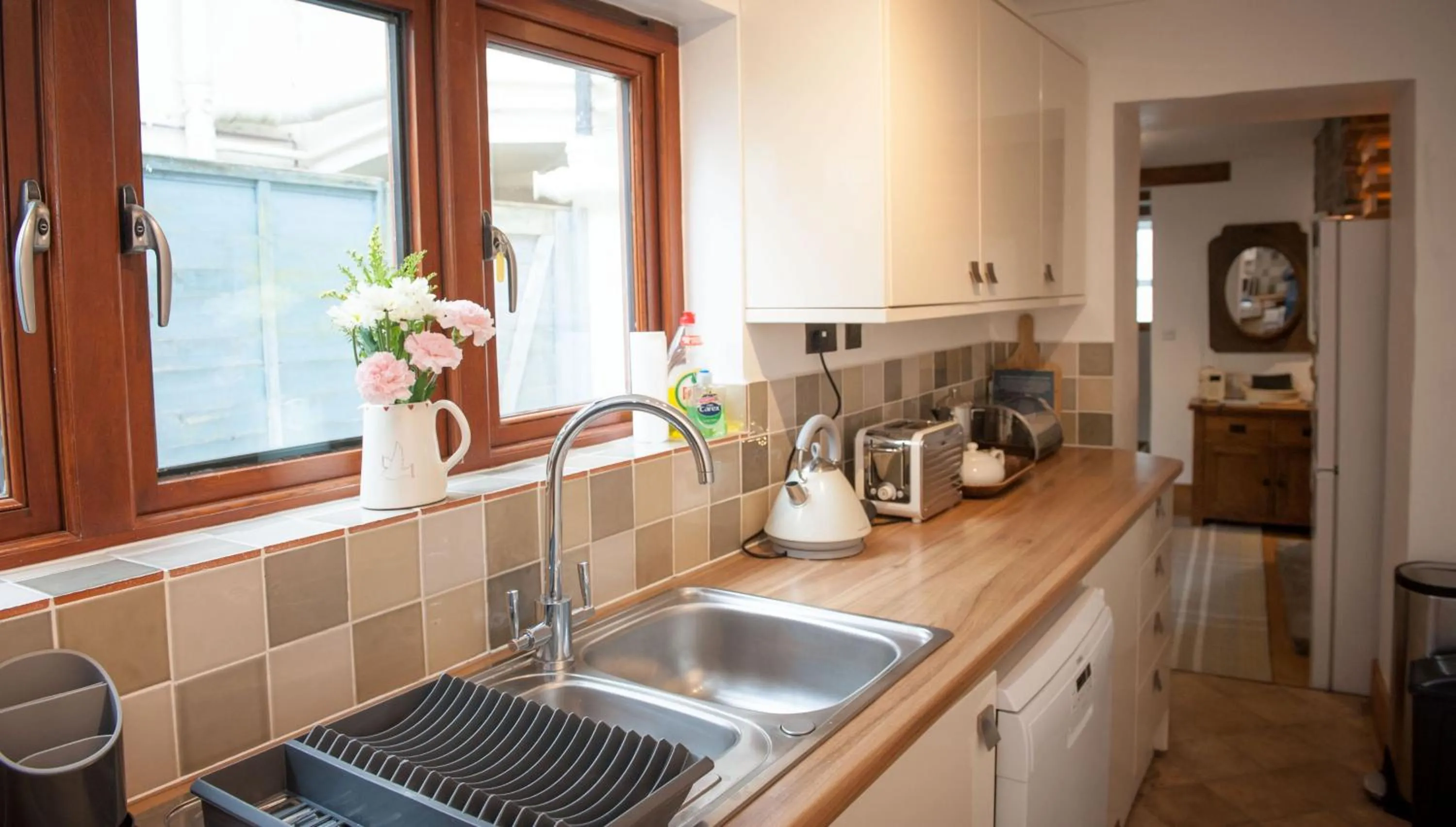 Property building in Teal House