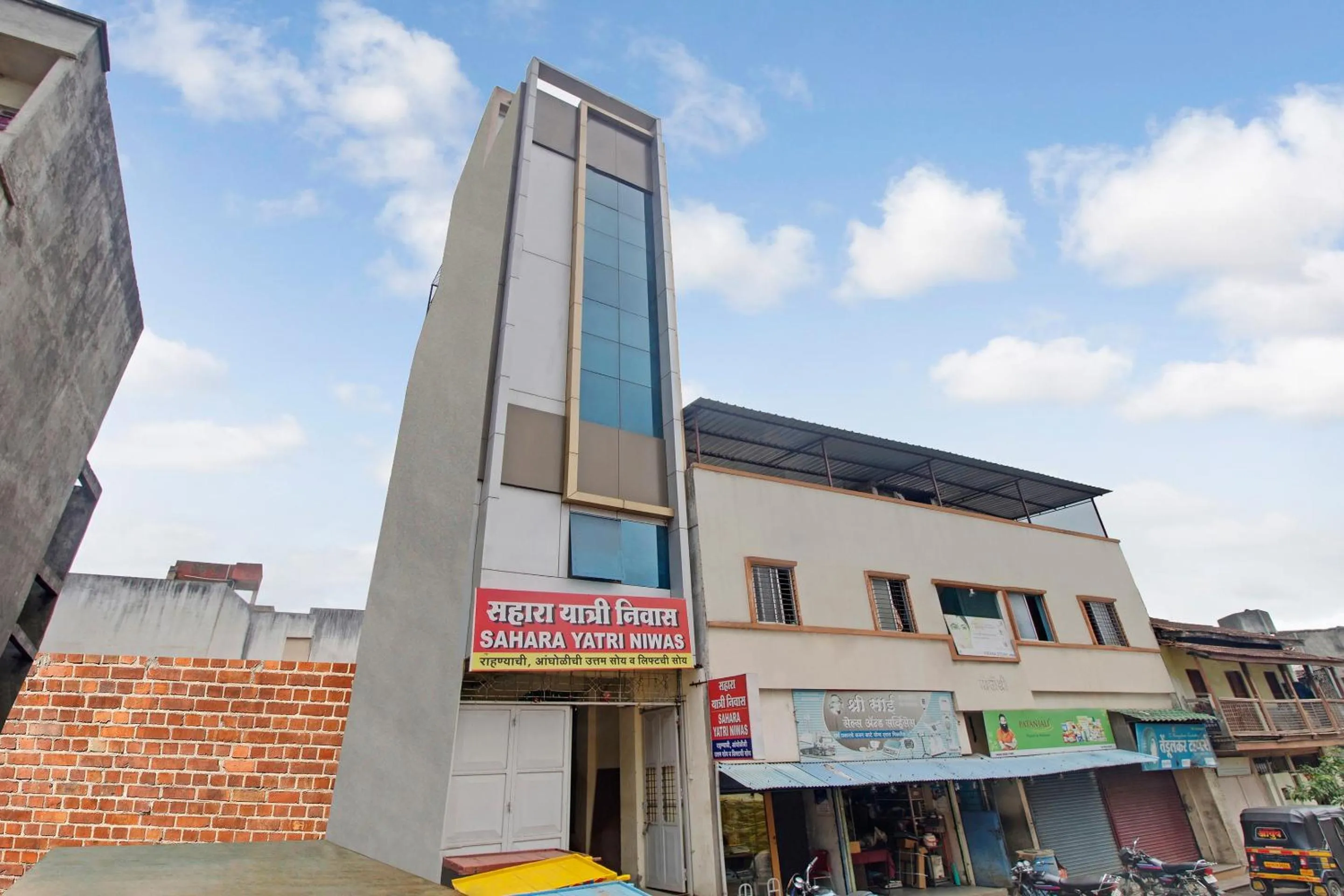 Facade/entrance in SPOT ON Sahara Yatri Niwas