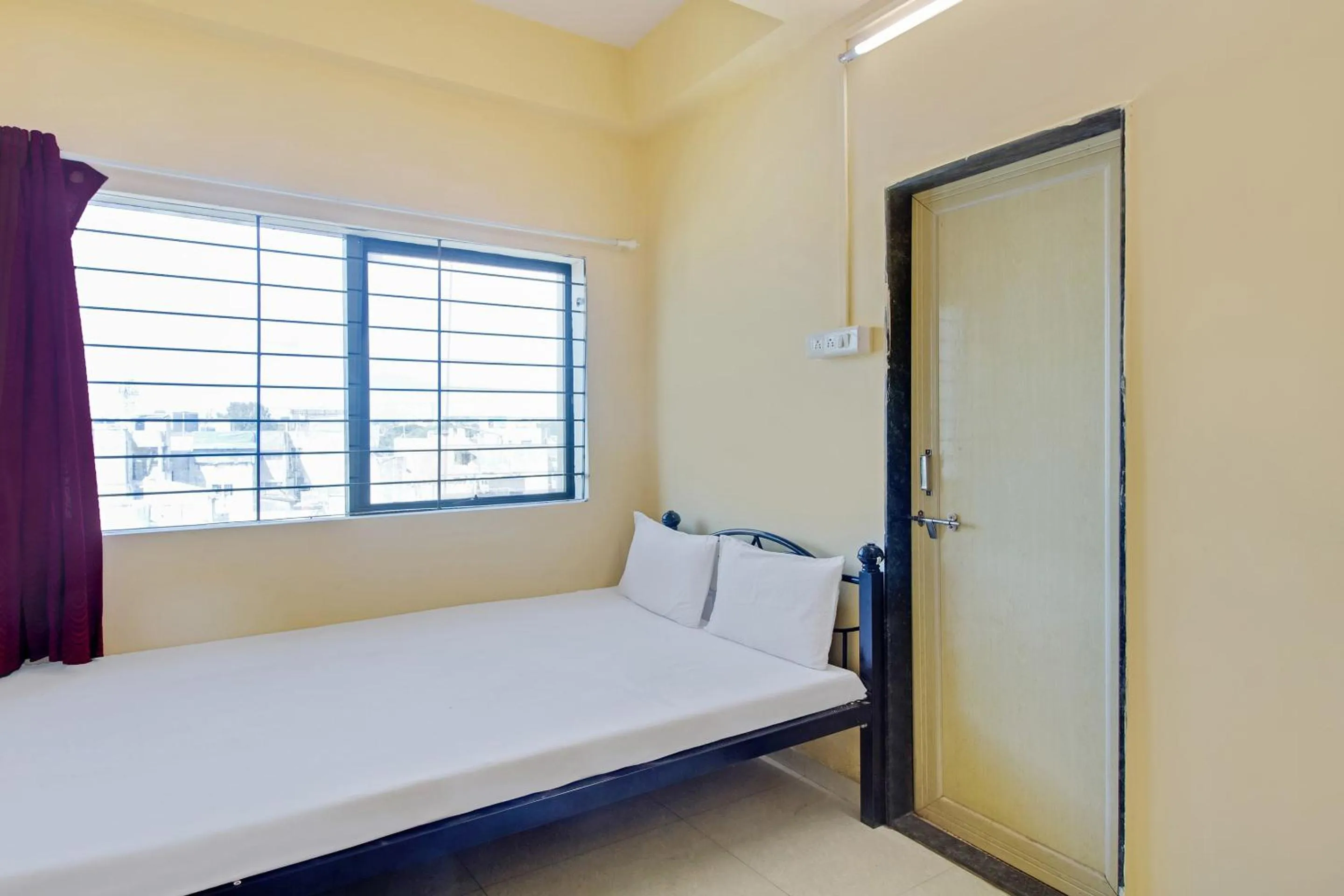 Bedroom in SPOT ON Sahara Yatri Niwas