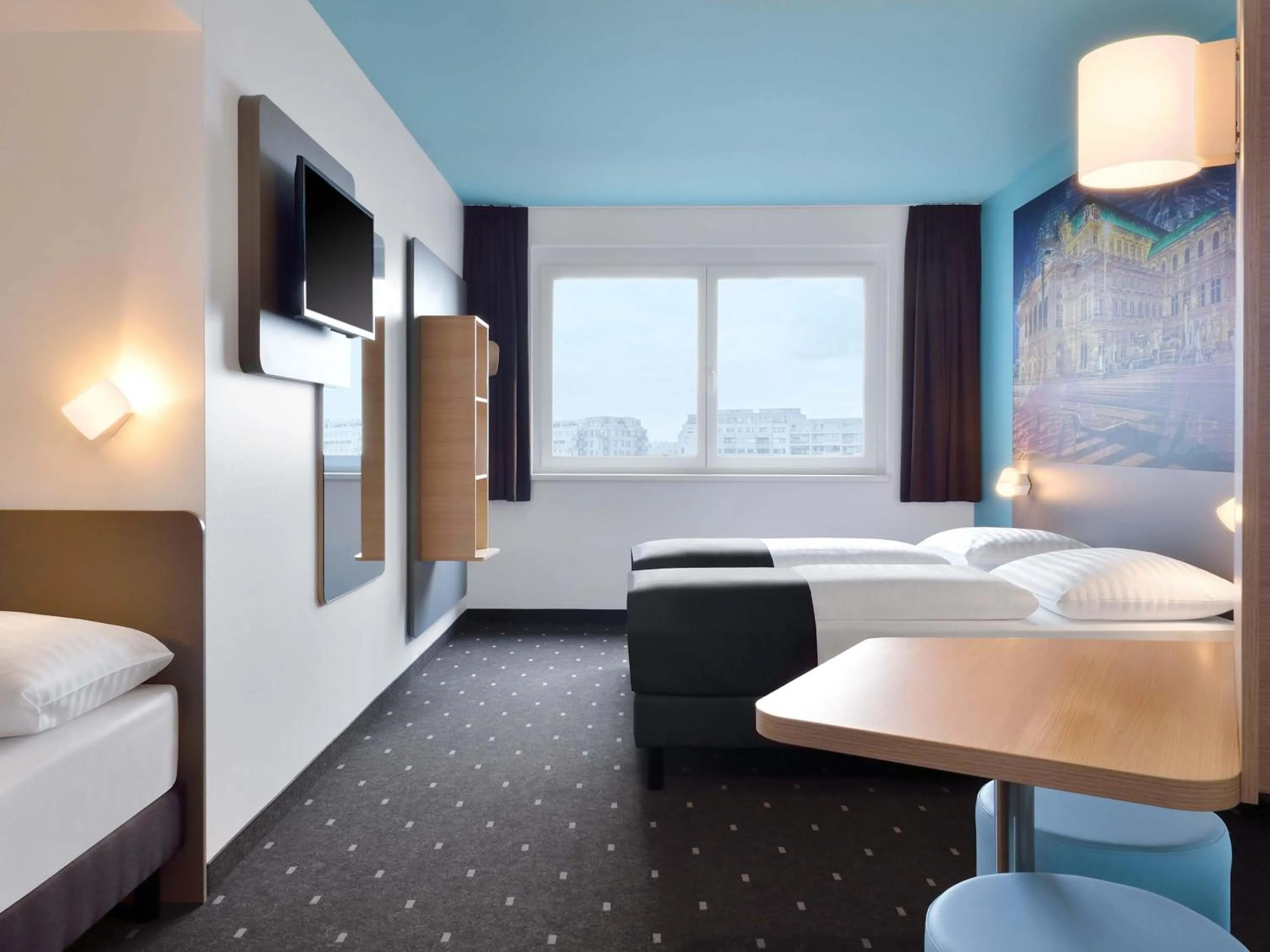 Photo of the whole room, Bed in B&B Hotel Wien-Hbf