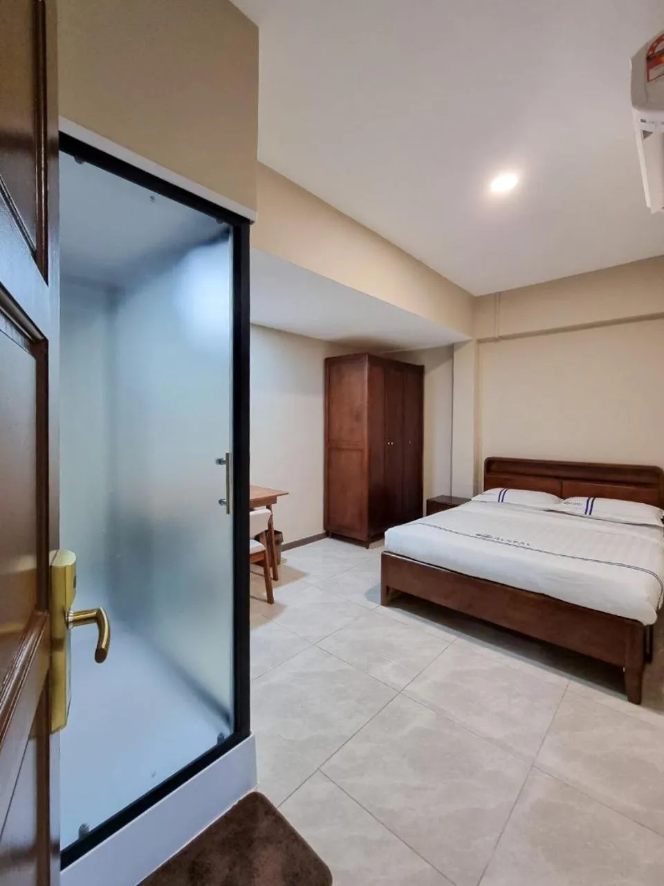 Bedroom, Bed in Global Residency