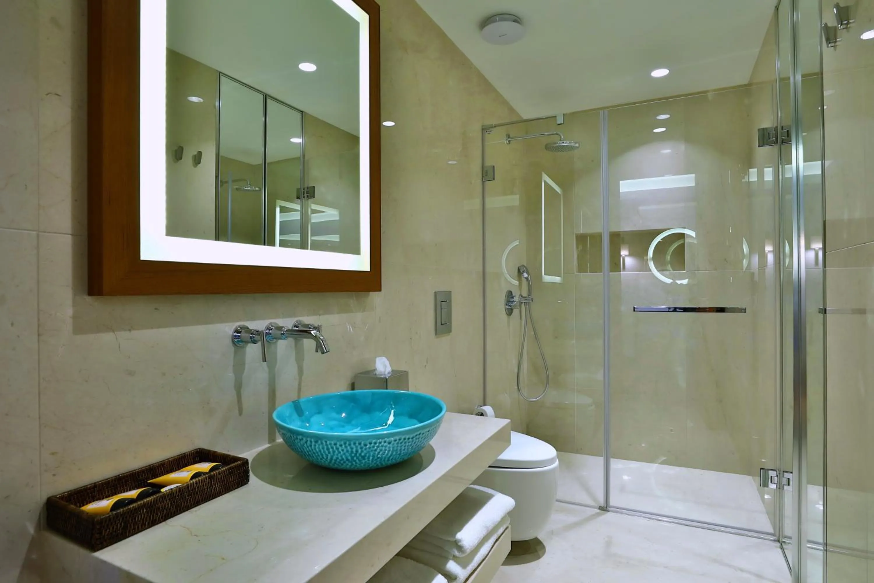 Shower in Mare Deluxe Residences & Villas