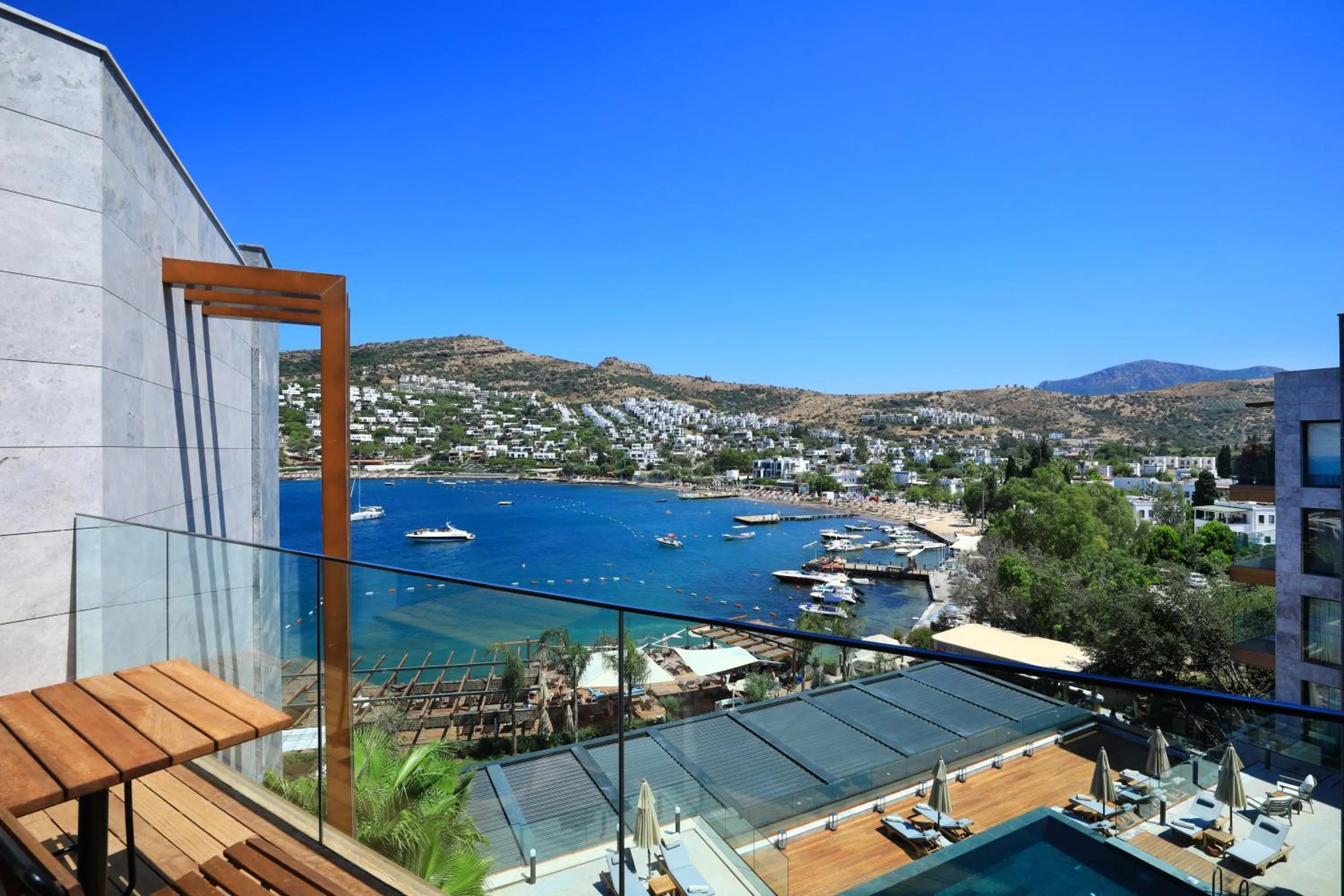 Natural landscape in Mare Deluxe Residences & Villas