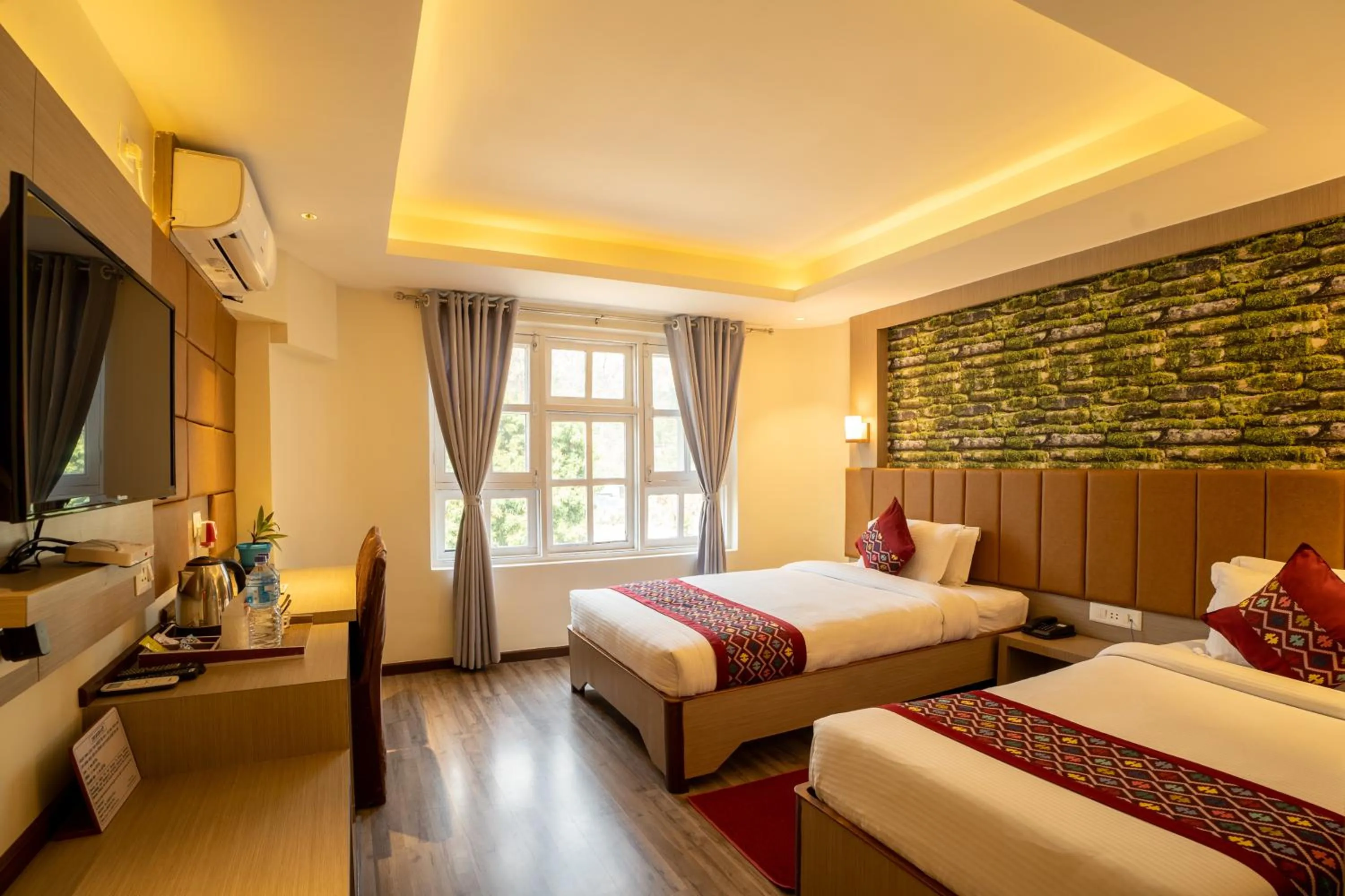 Photo of the whole room, Bed in Avocado Orchid Resort