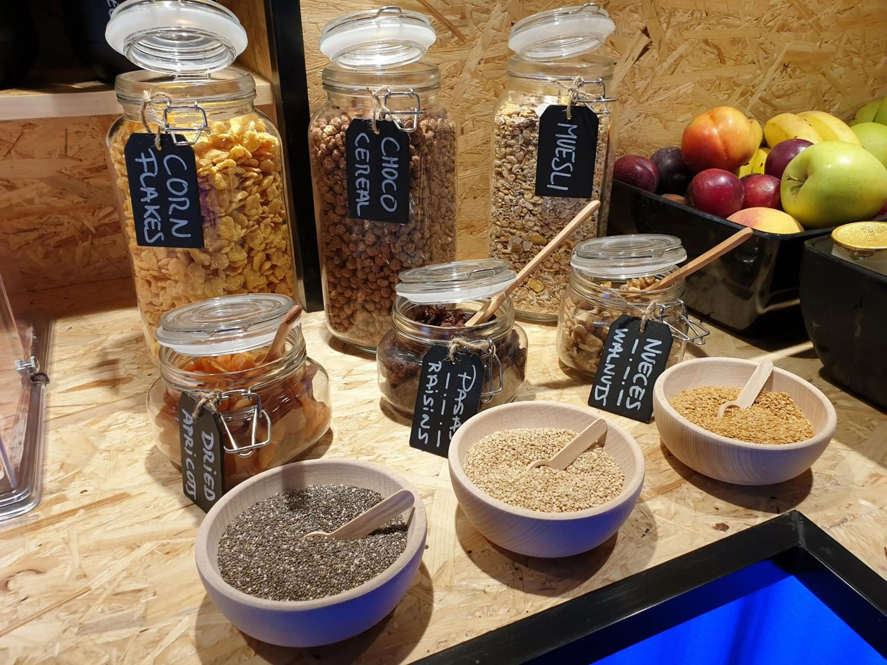 Food in MB Hostels Premium ECO - Adults Recommended