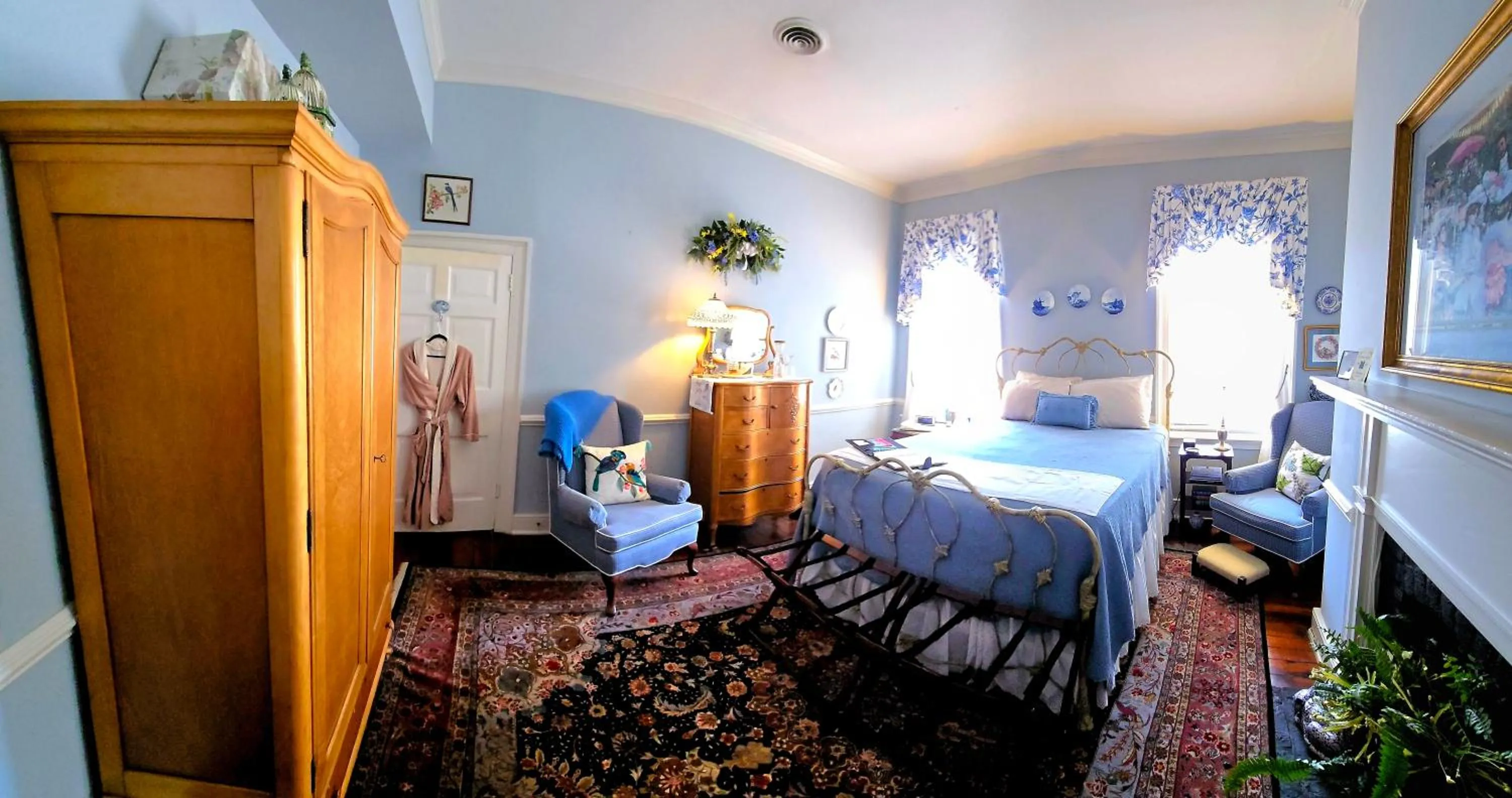 Bedroom, Bed in The Richard Johnston Inn & 1890 Caroline House