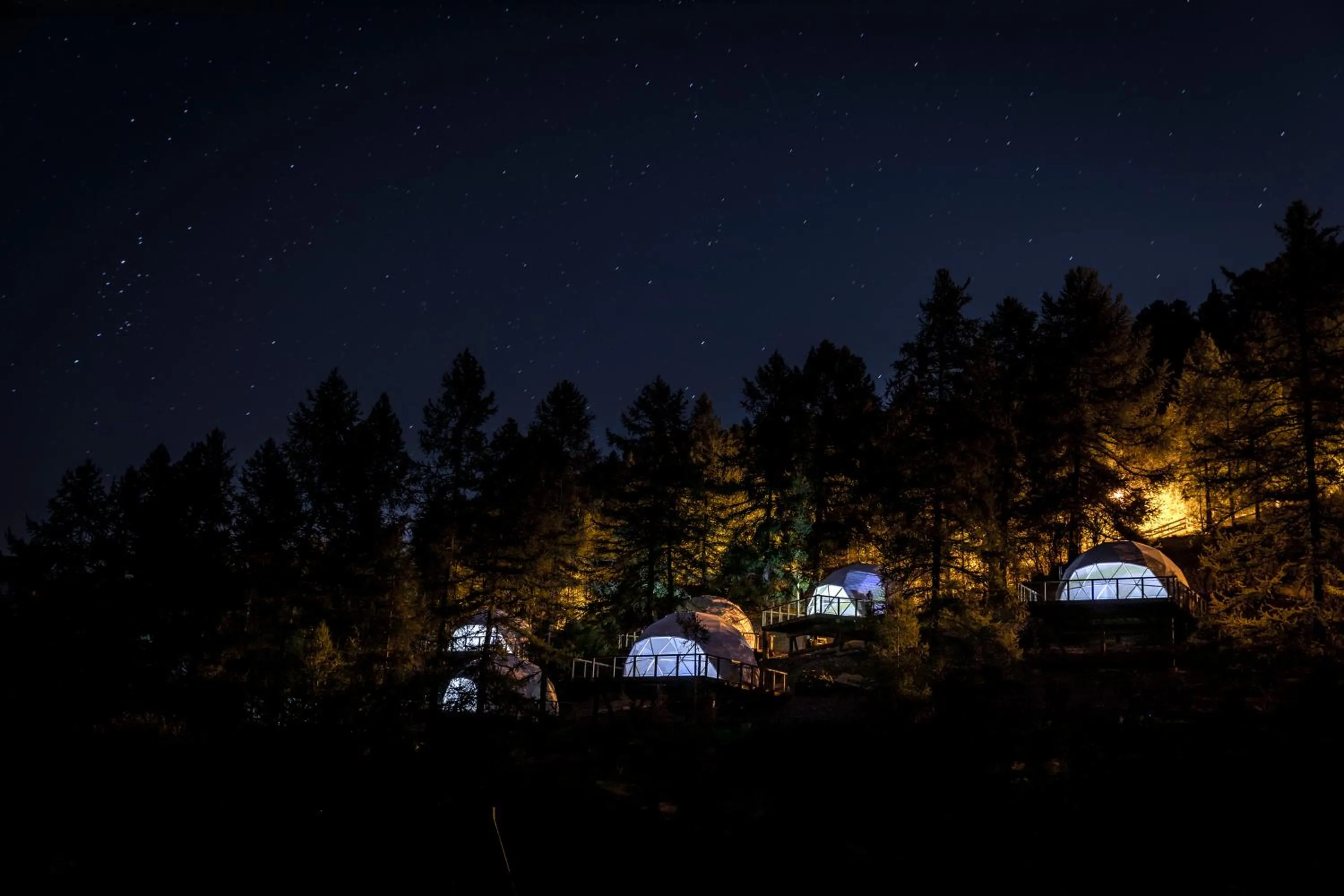 Property building in Alpin D'Hôme Hôtel & Spa