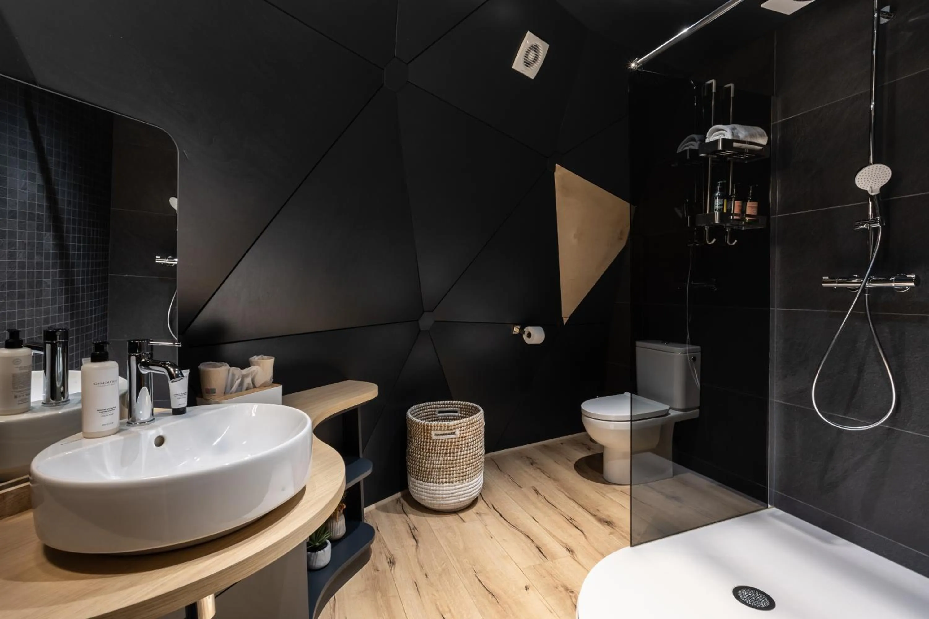 Bathroom in Alpin D'Hôme Hôtel & Spa