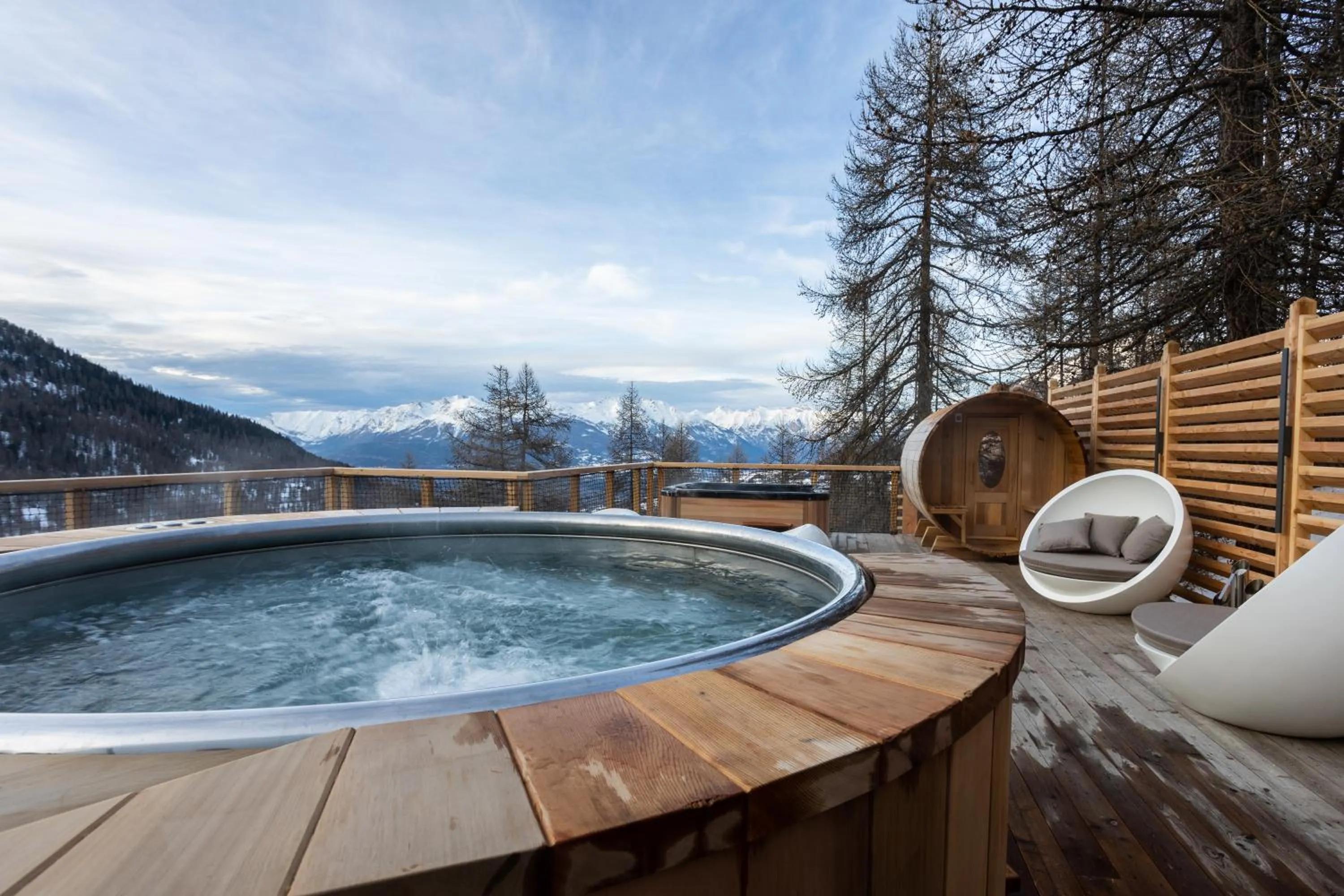 Hot Tub in Alpin D'Hôme Hôtel & Spa
