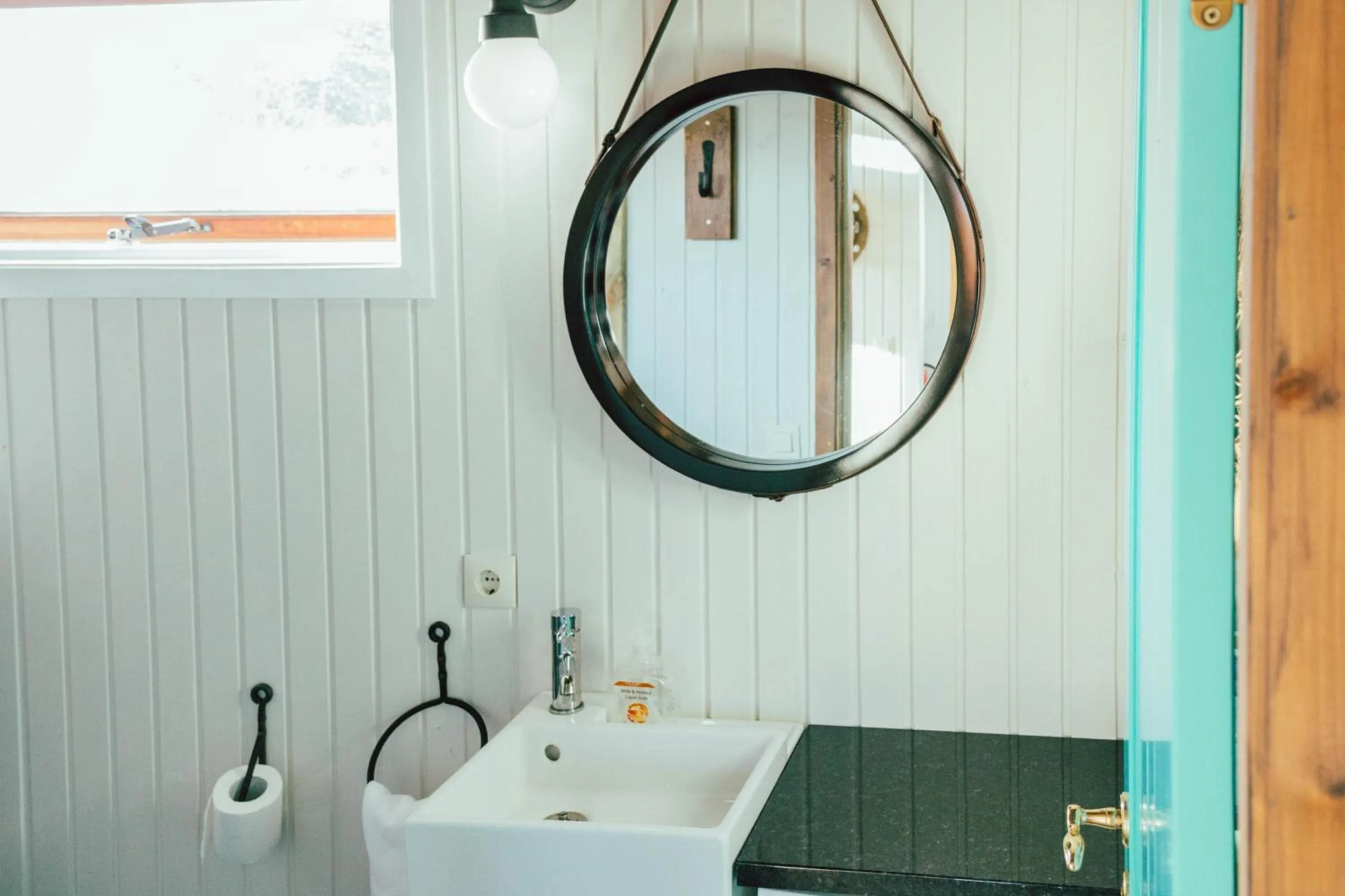 Bathroom in Mulakot Cosy Cabins