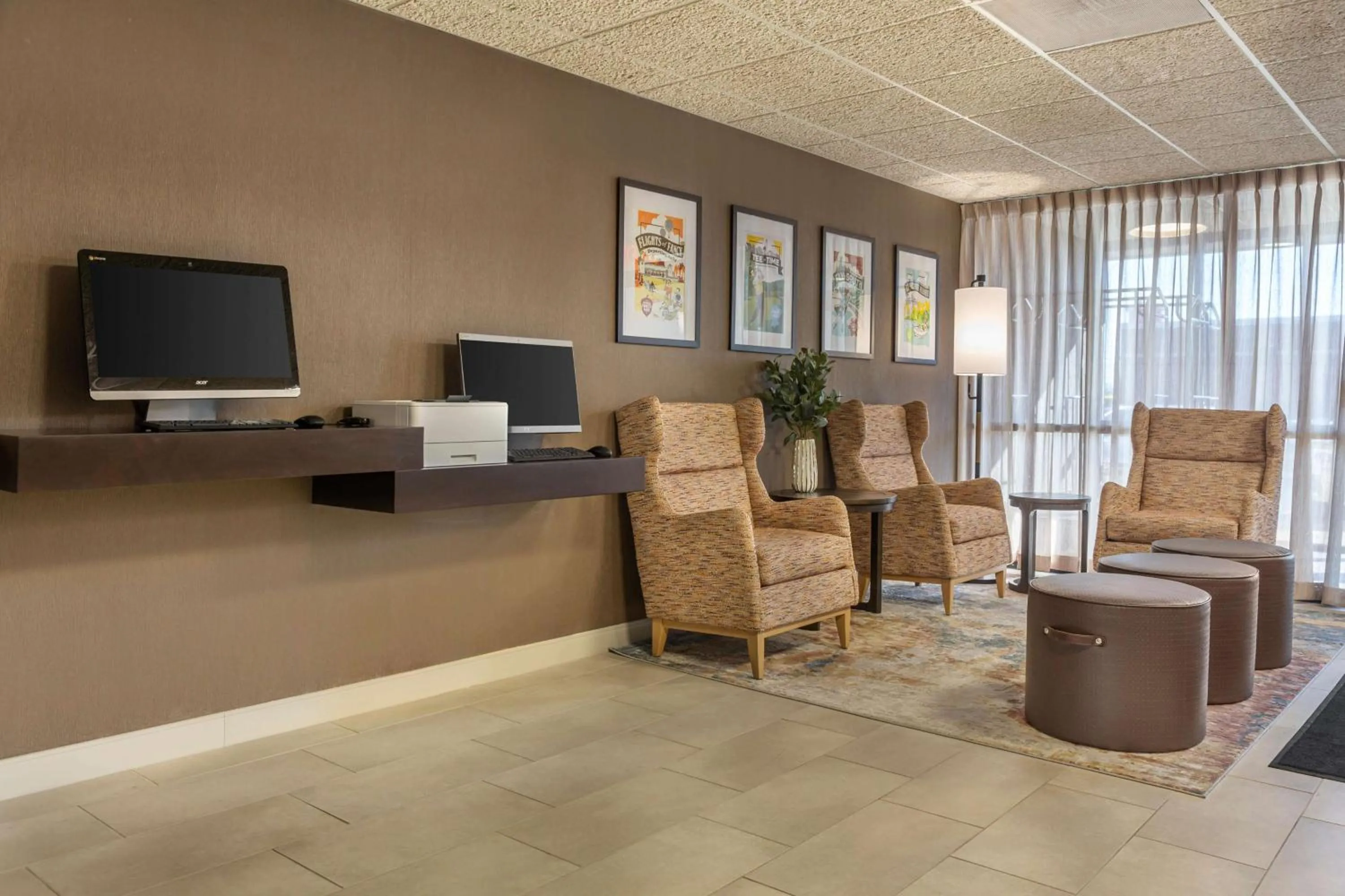 Business facilities in Drury Inn & Suites St. Louis-Southwest