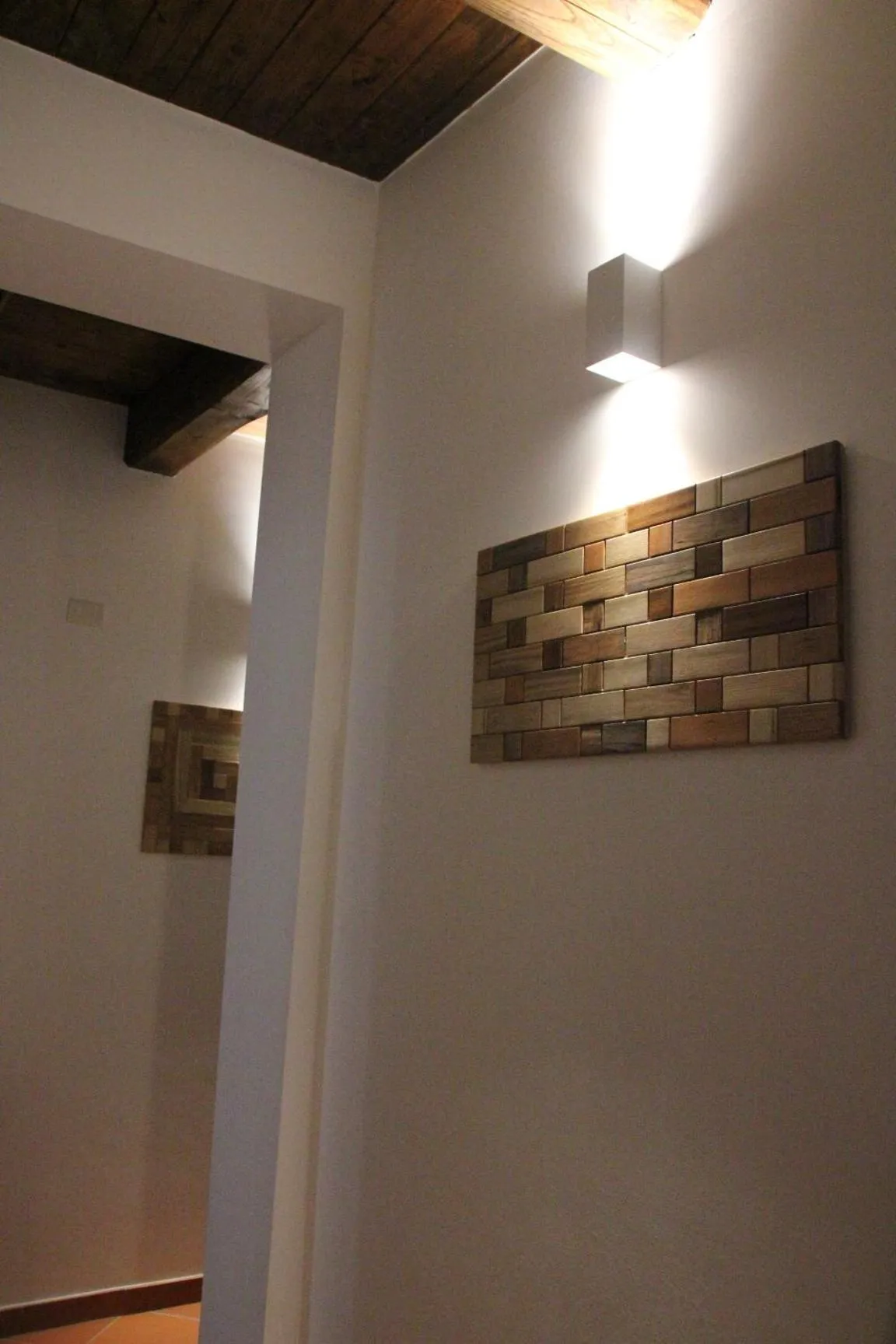 Decorative detail in Le Vie Mediterranee