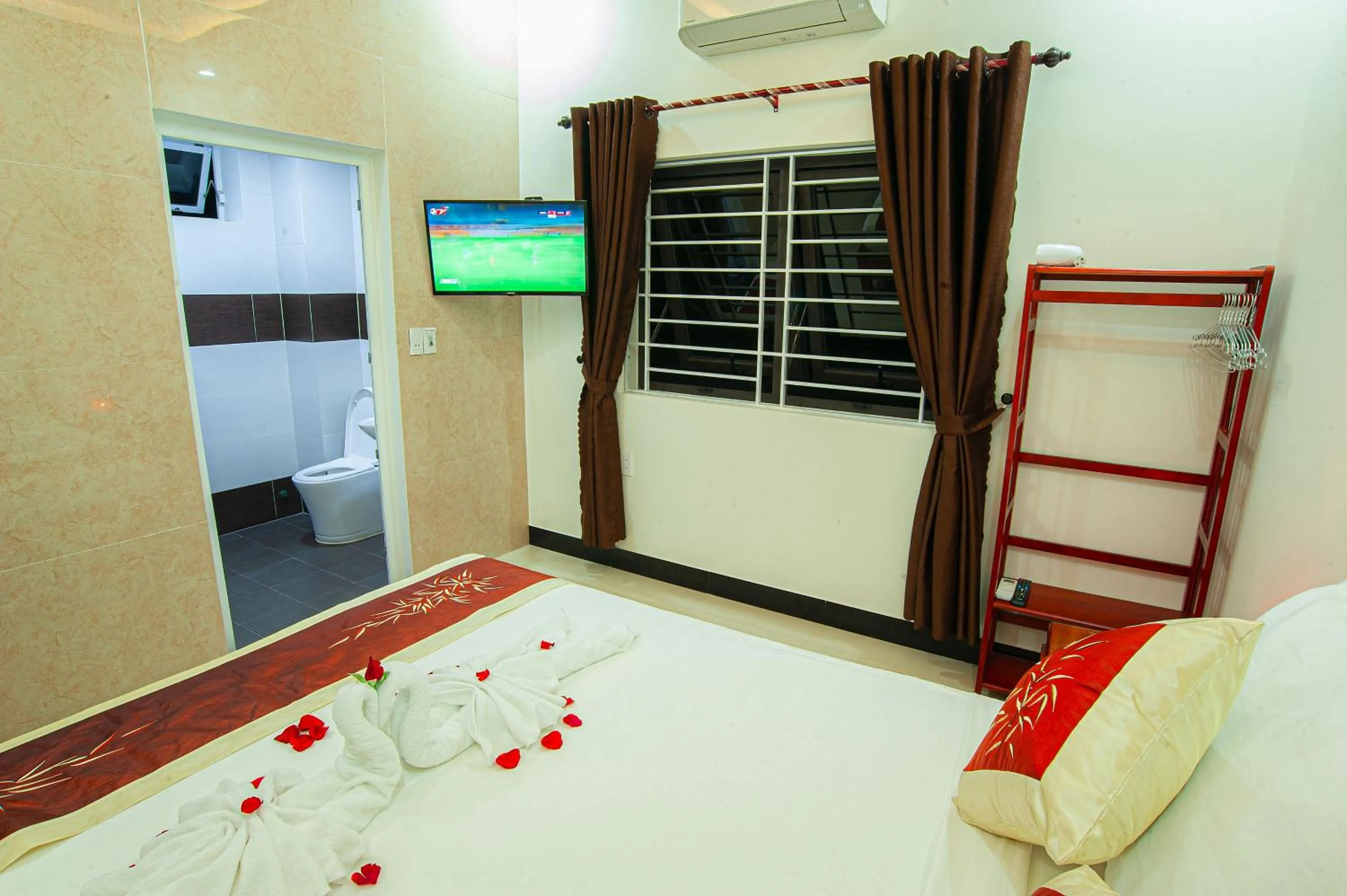 Garden, Bed in Golden Soulmate homestay
