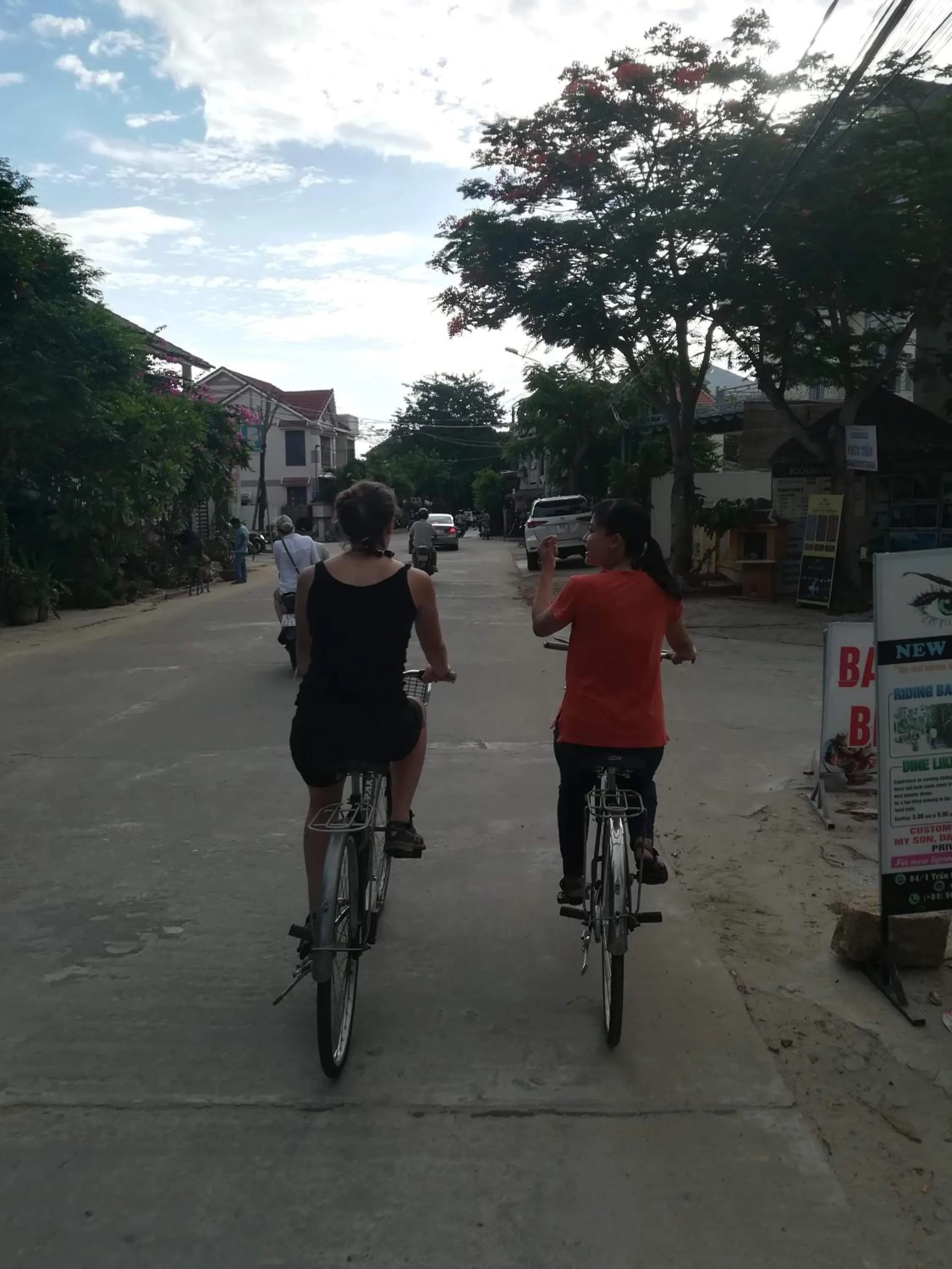 People in Golden Soulmate homestay