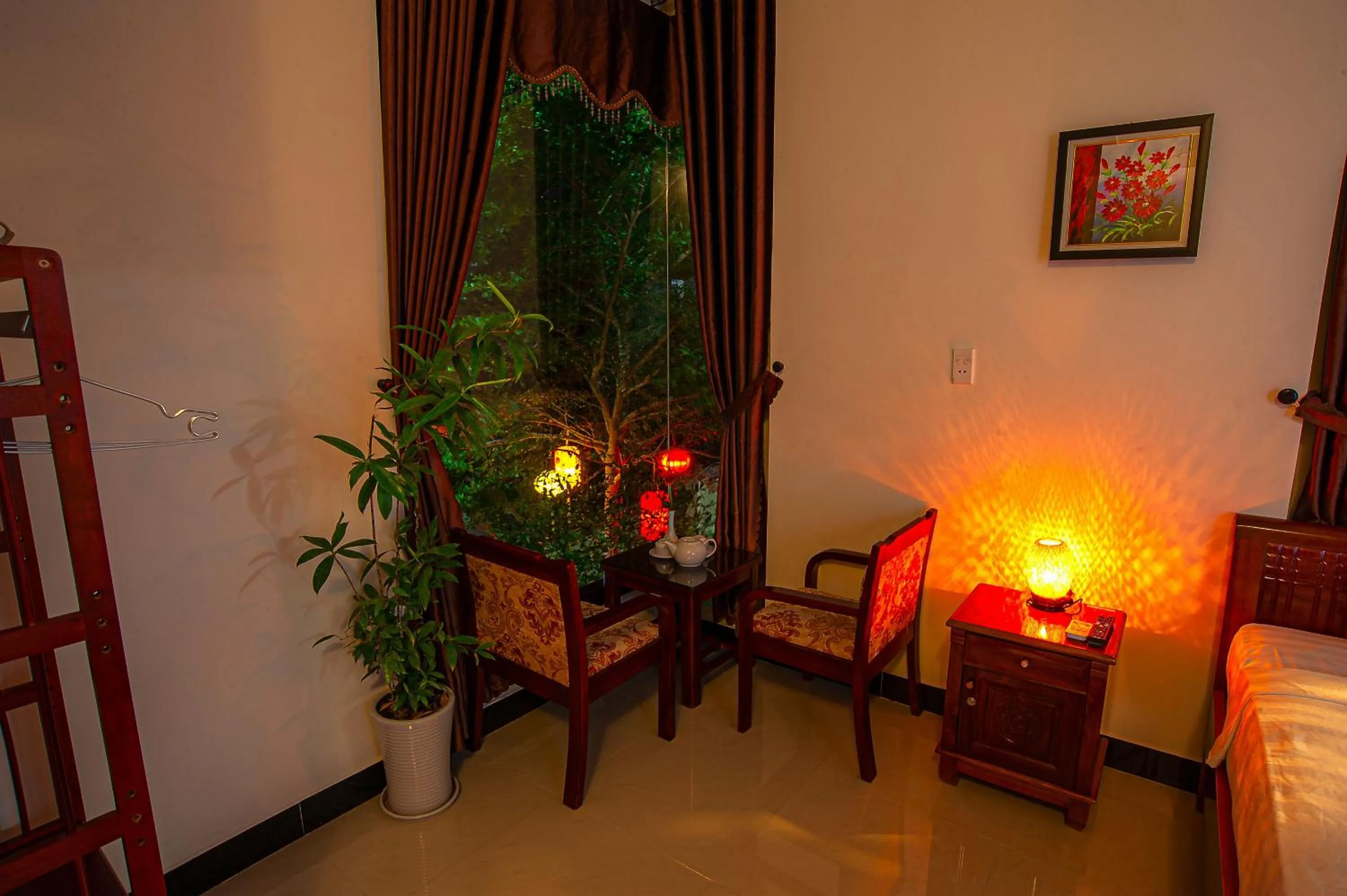 Neighbourhood, Bed in Golden Soulmate homestay