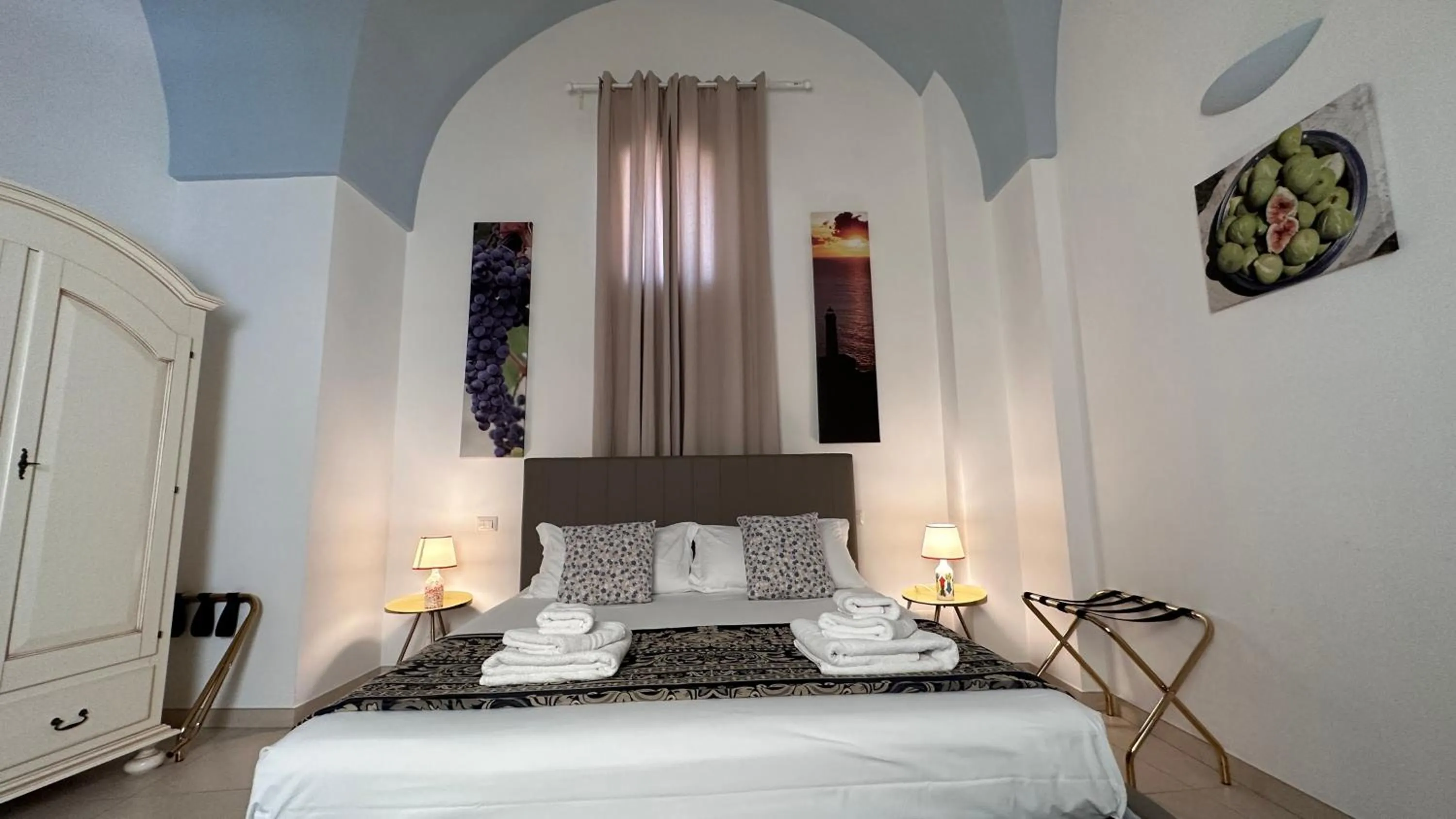 Bedroom, Bed in Casa Mamma Elvira