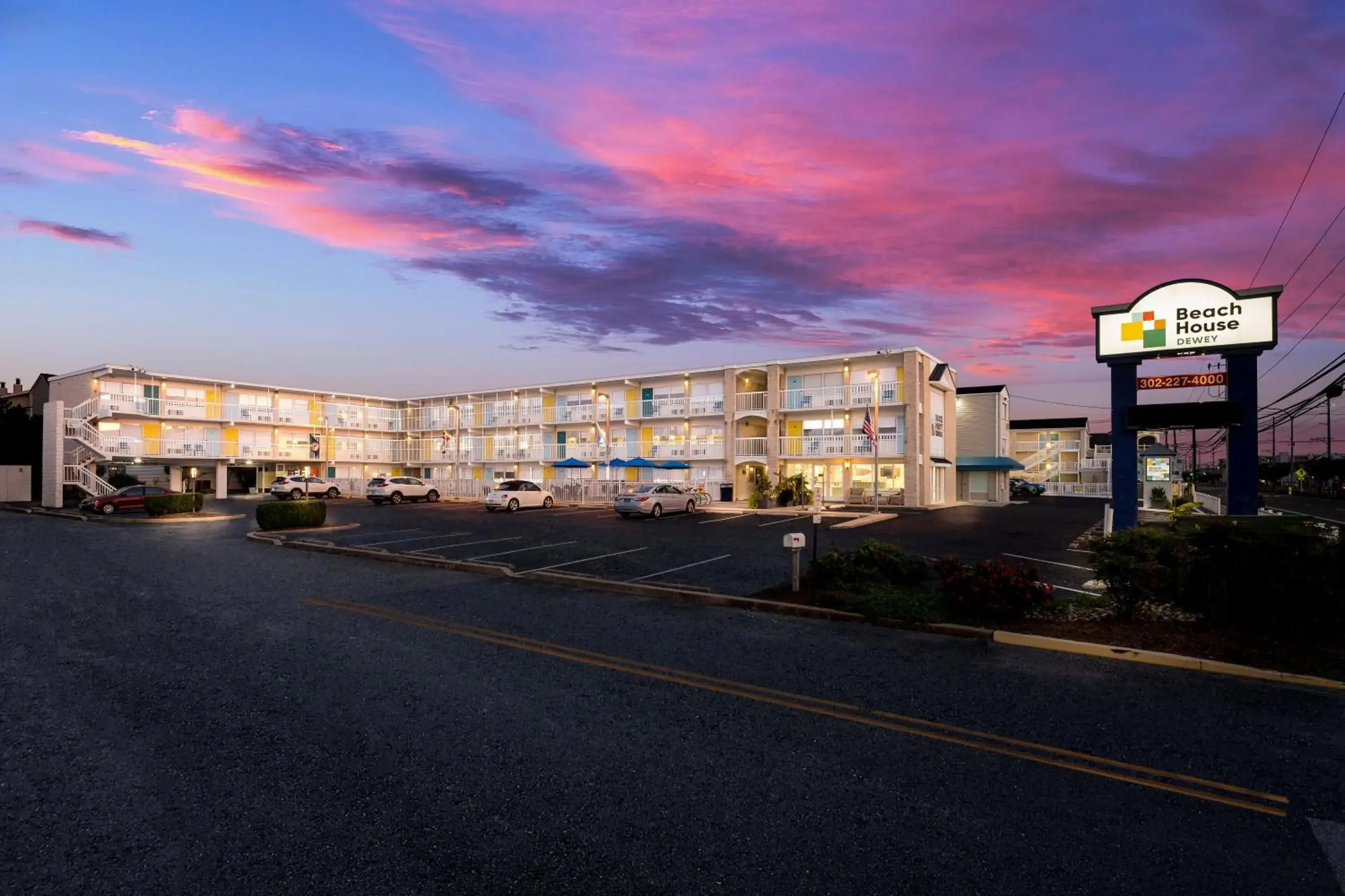 Property building in Beach House Dewey Property building in Beach House Dewey