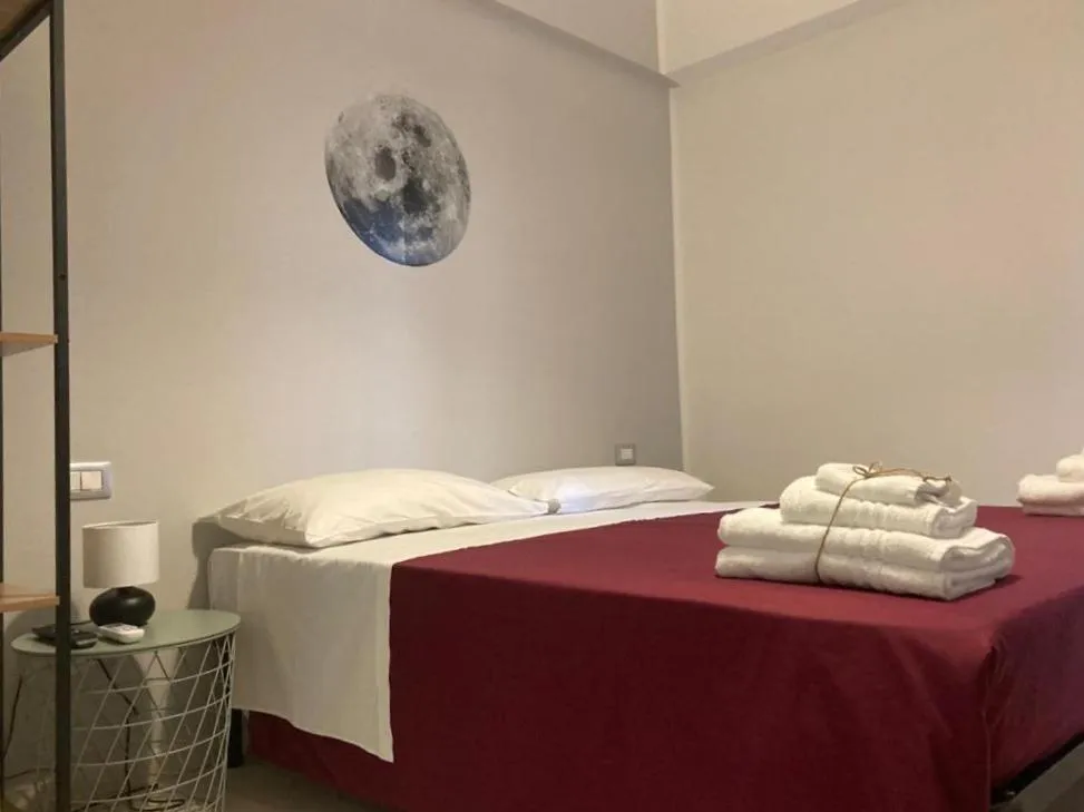 Bed in Gatto Bianco Picone 19