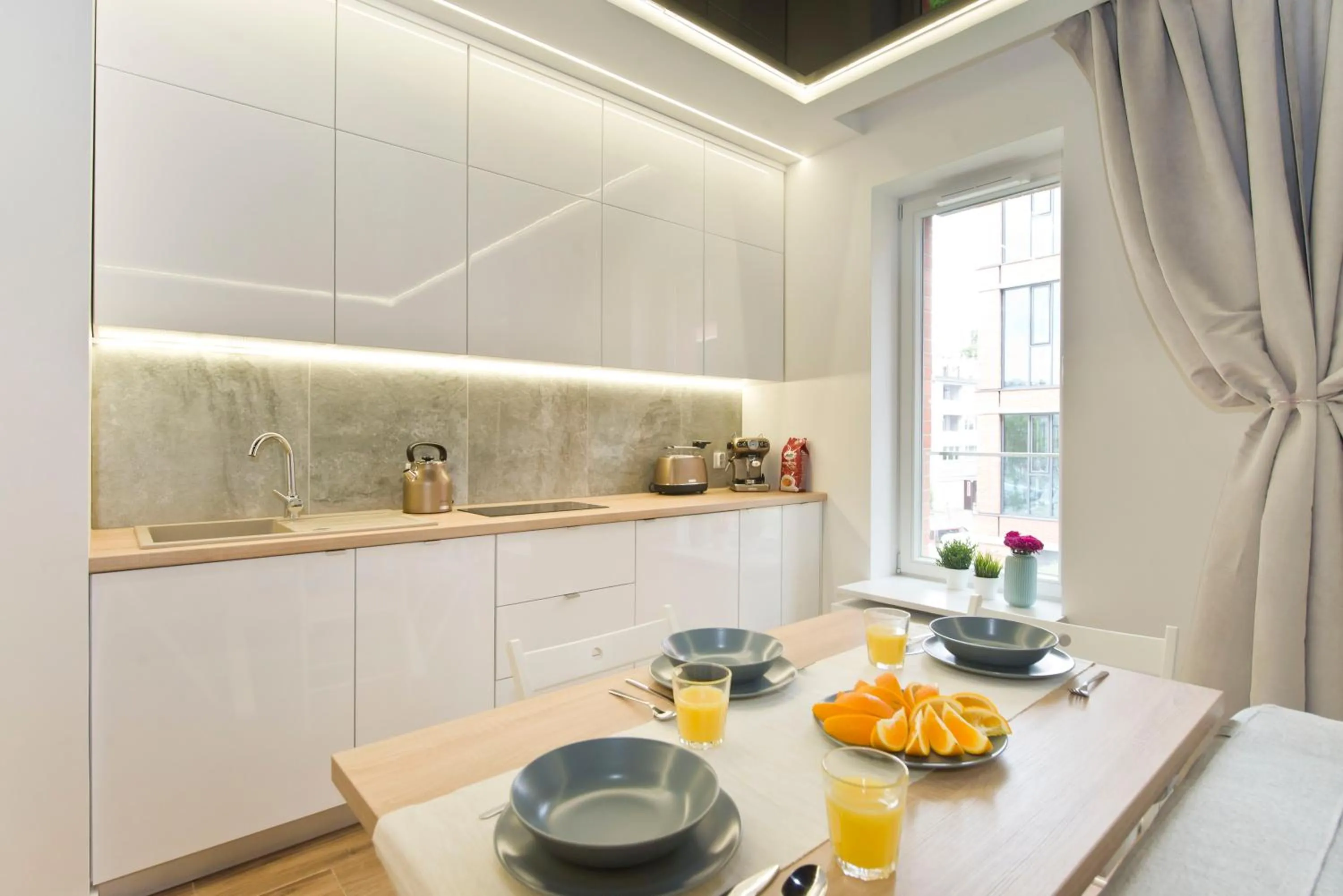 Kitchen or kitchenette in YOURAPART Rajska City Centre