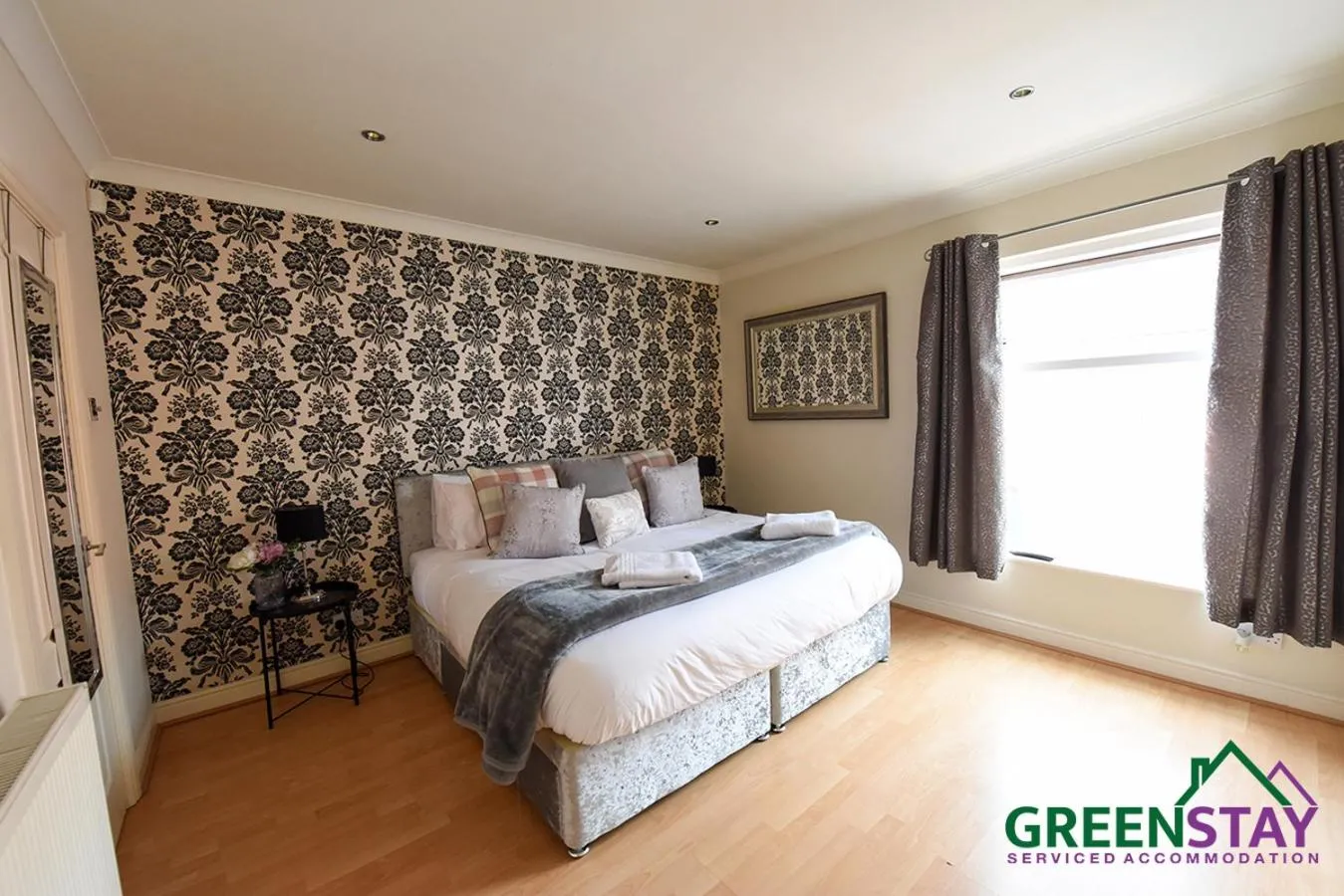 Bedroom, Bed in "Honeysuckle House Chester" by Greenstay Serviced Accommodation - Large 3 Bed House, Sleeps 6, Perfect For Contractors, Business Travellers, Families & Groups