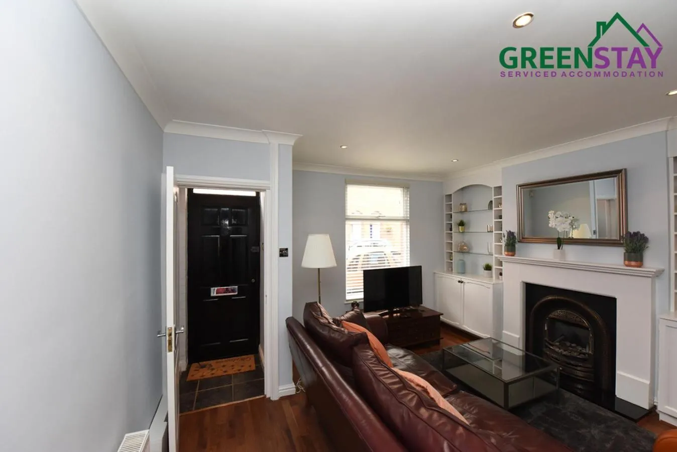 Living room in "Honeysuckle House Chester" by Greenstay Serviced Accommodation - Large 3 Bed House, Sleeps 6, Perfect For Contractors, Business Travellers, Families & Groups