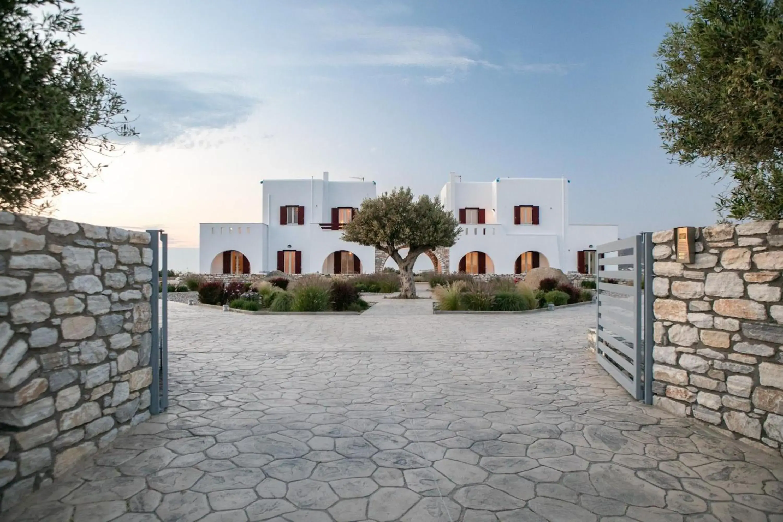 Olives Rocks Naxian Villas, by NaxosVibe Olives Rocks Naxian Villas, by NaxosVibe