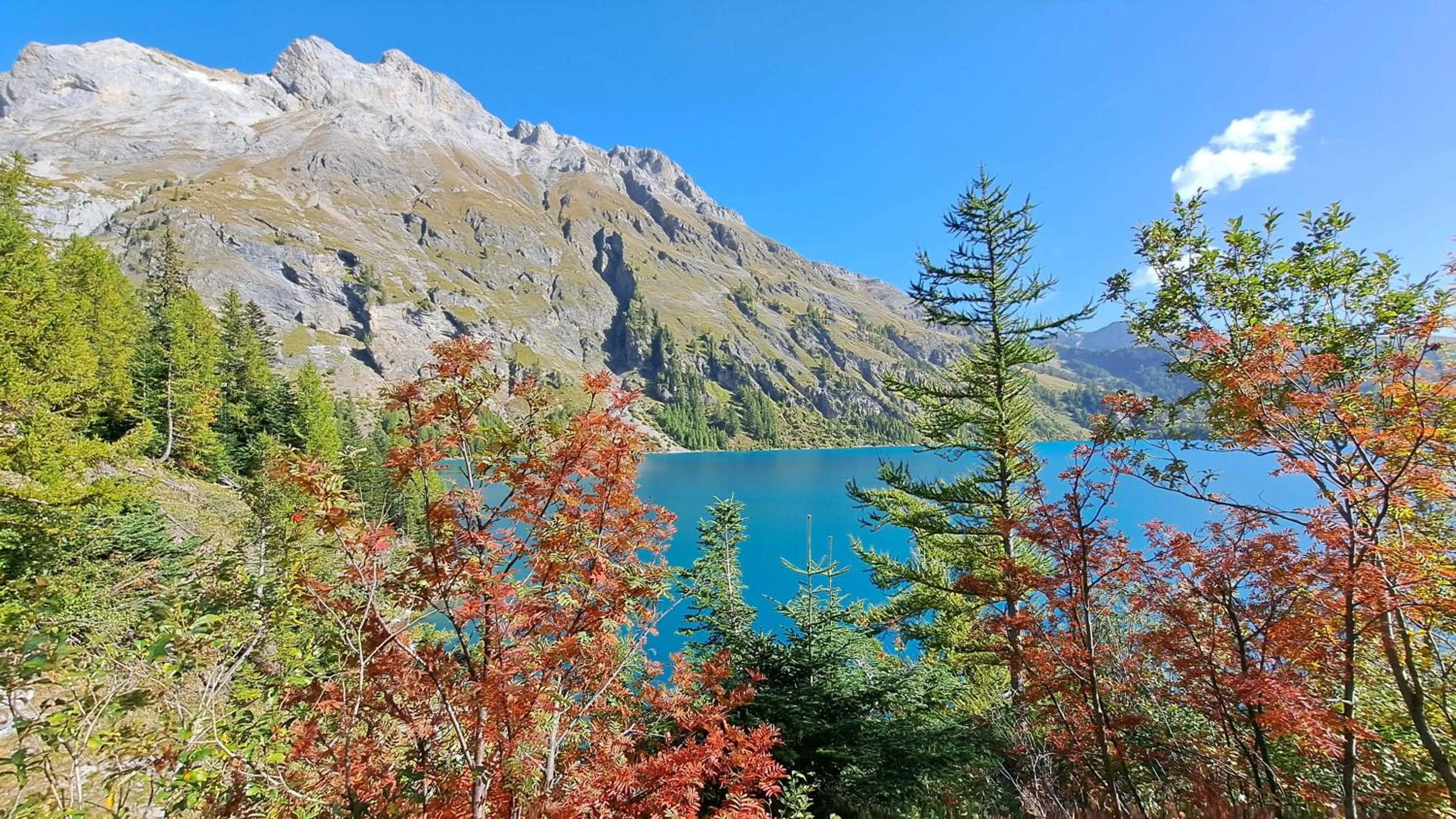 Hiking in Chalet Diognysos B&B, Wellness & Boutique Hotel