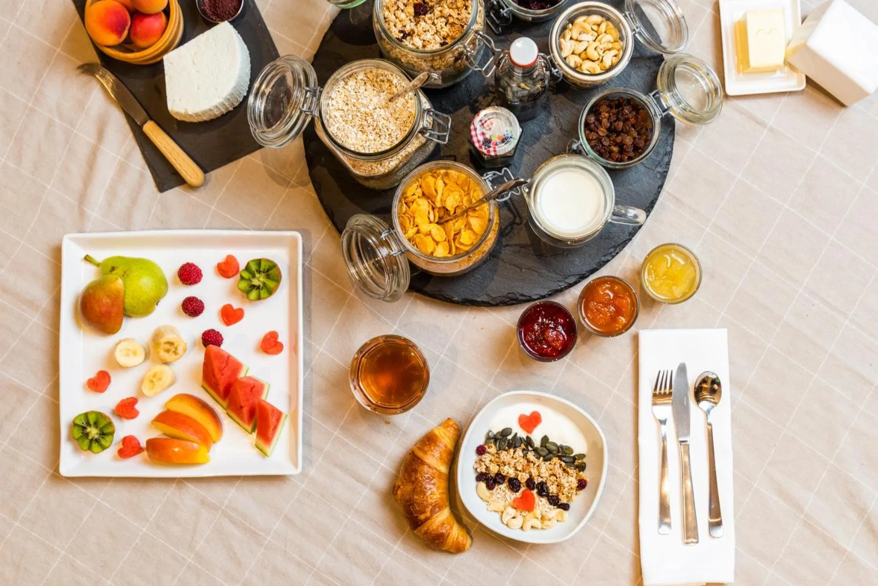 Food close-up in Chalet Diognysos B&B, Wellness & Boutique Hotel