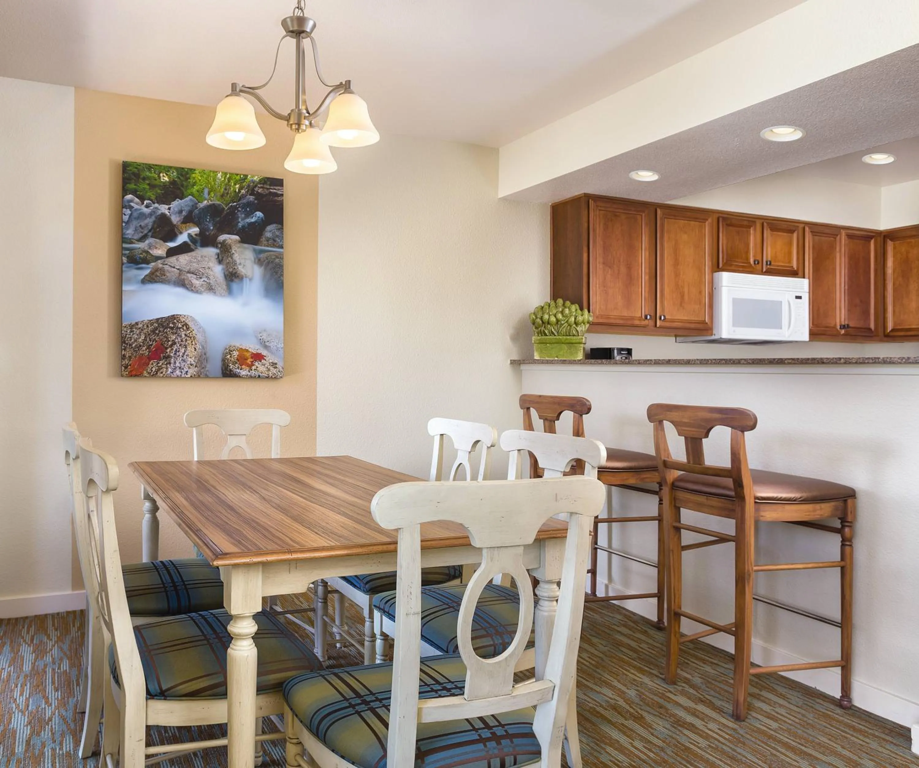 Restaurant/places to eat in WorldMark South Shore