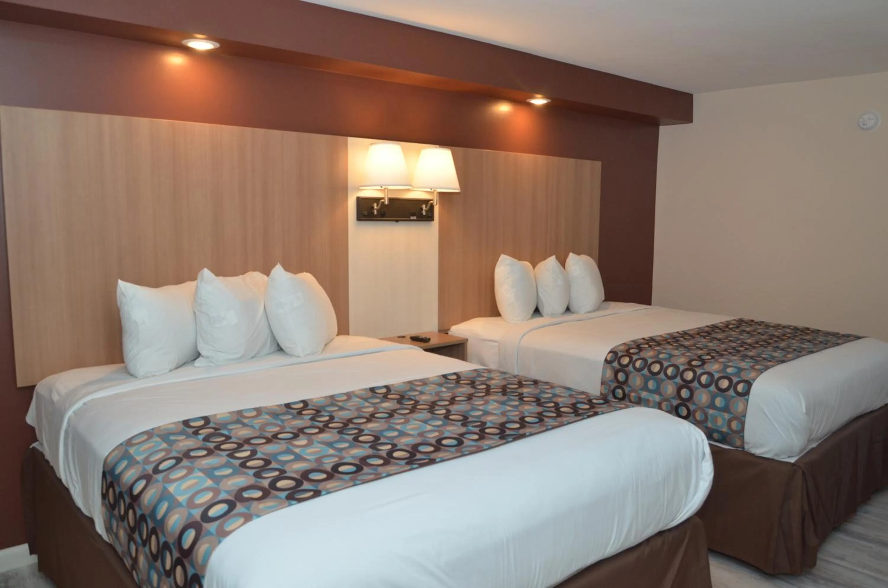 Bedroom, Bed in Seahorse Inn